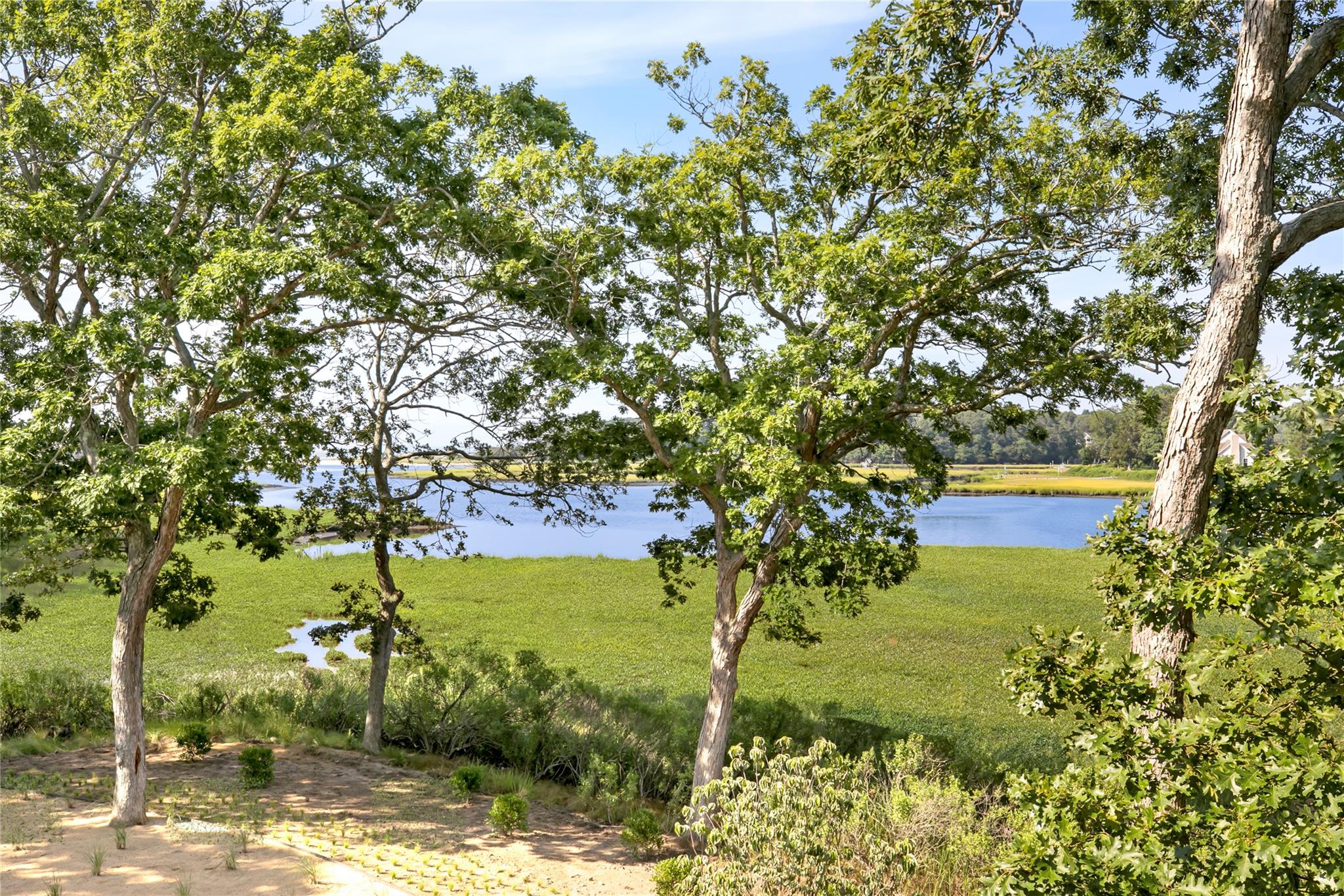 6370 Skunk Lane, Cutchogue, NY 11935