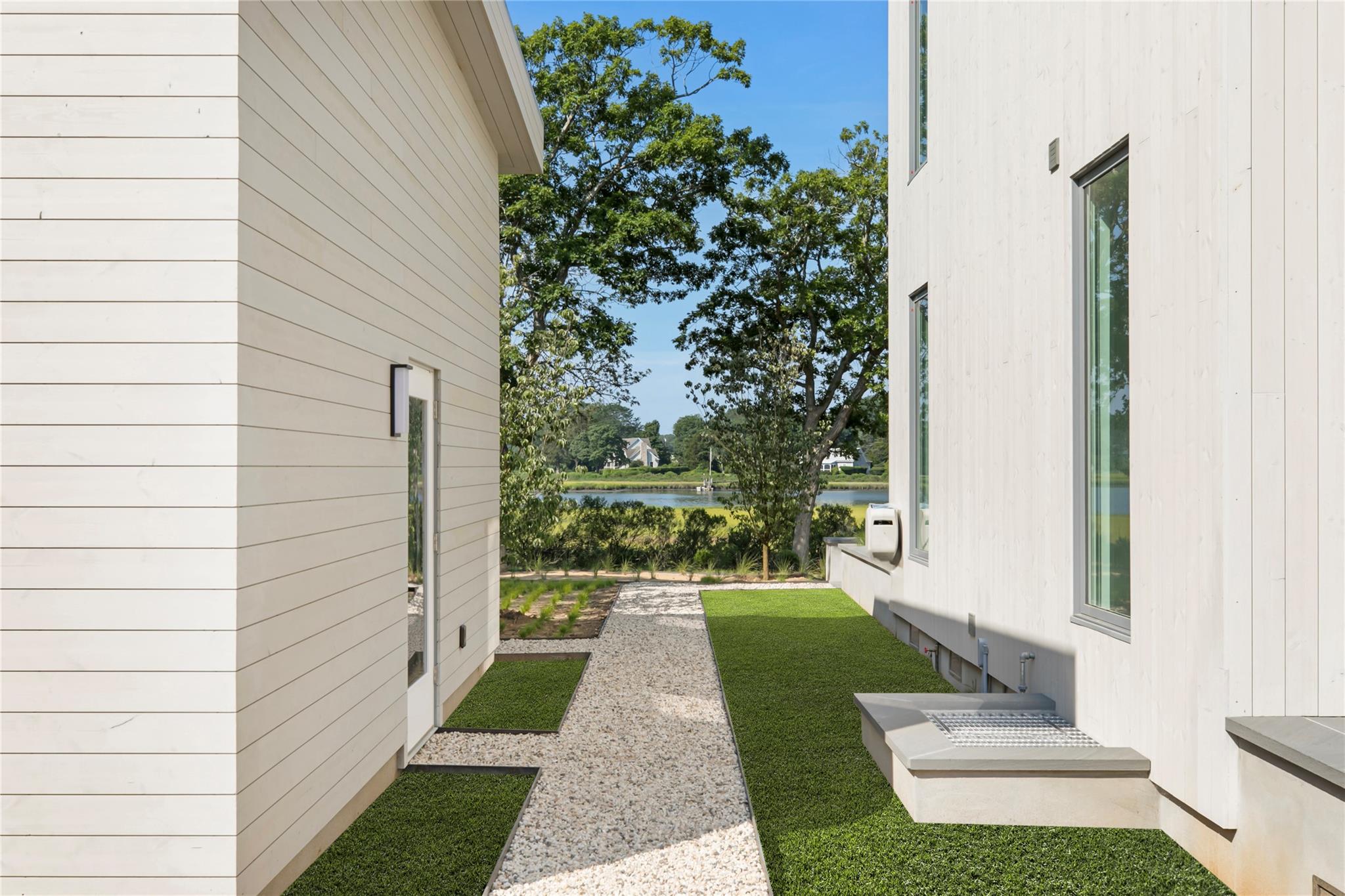 6370 Skunk Lane, Cutchogue, NY 11935