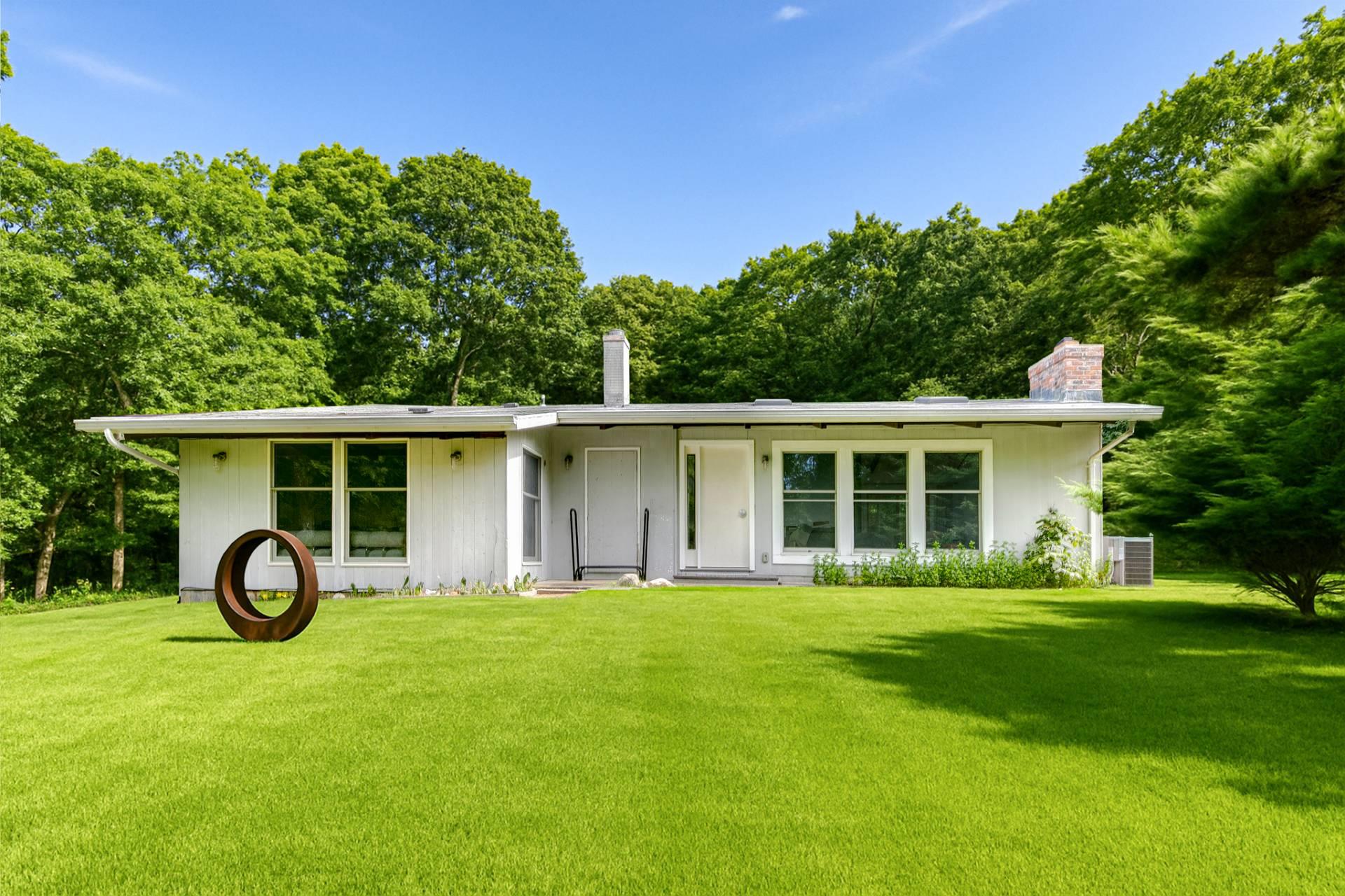 12 Cedar Street, Montauk, NY 11954