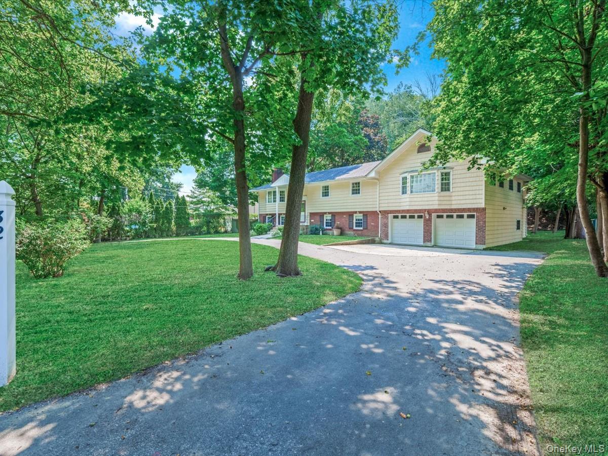 32 Southdown Road, Huntington, NY 11743