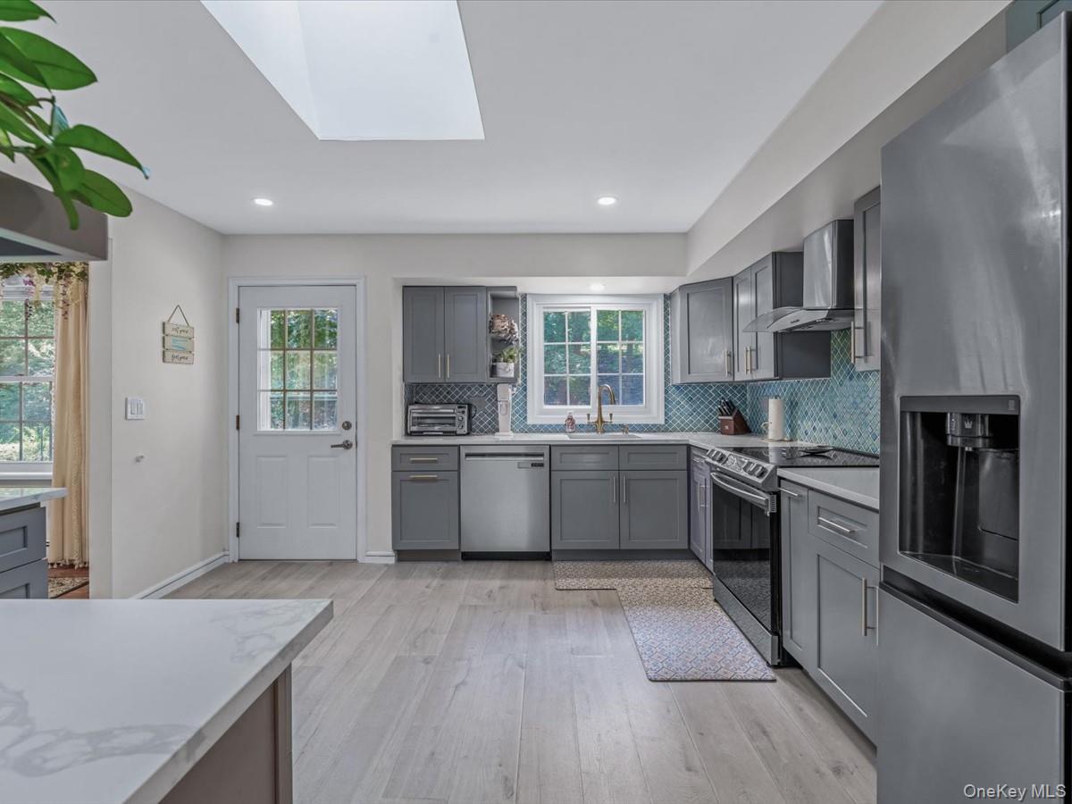 32 Southdown Road, Huntington, NY 11743