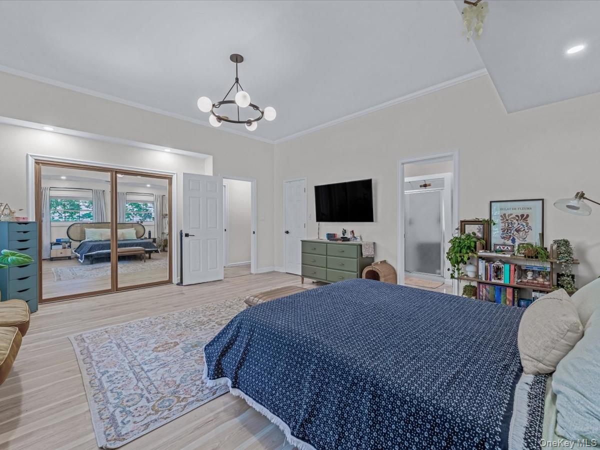 32 Southdown Road, Huntington, NY 11743