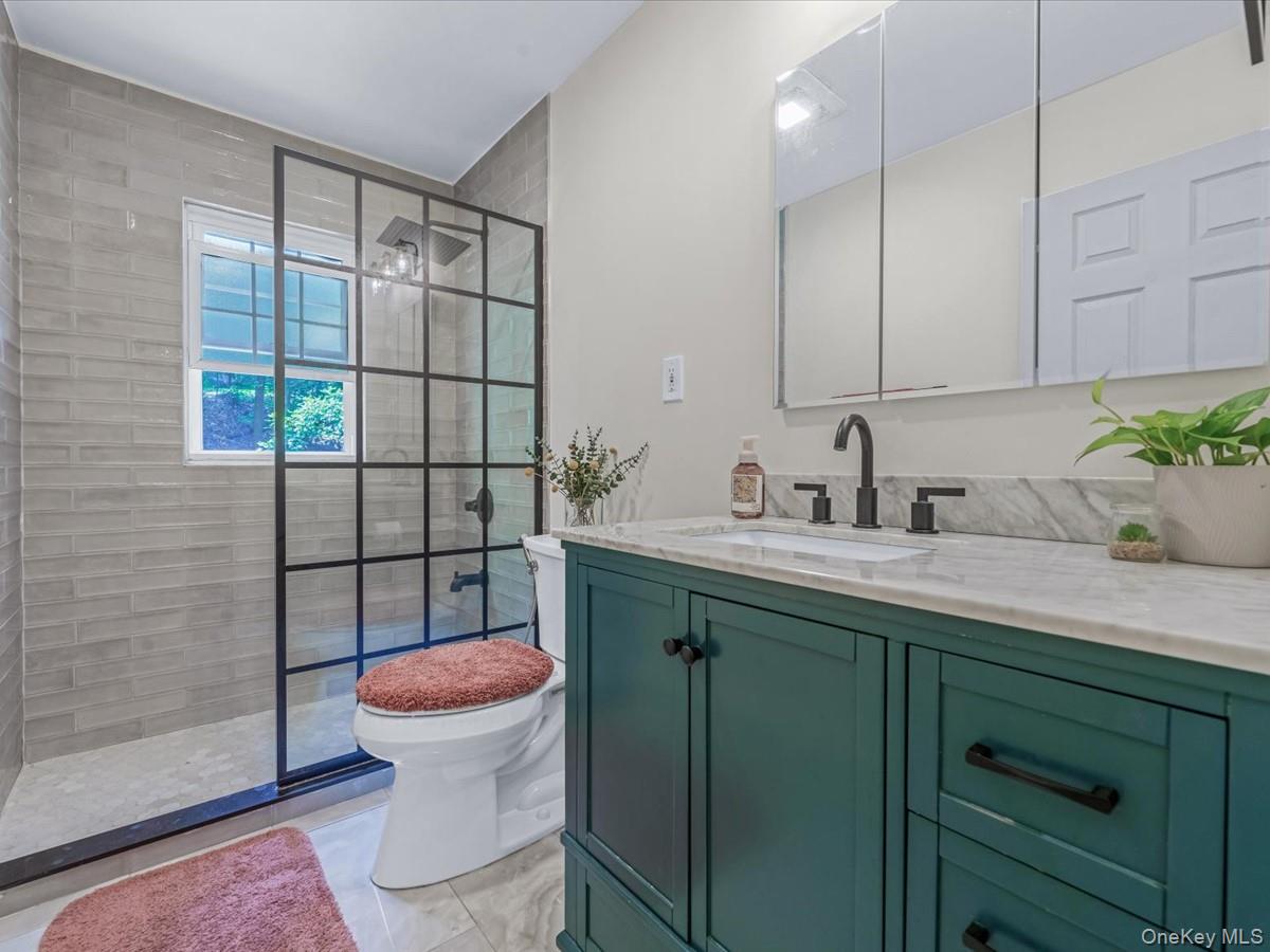 32 Southdown Road, Huntington, NY 11743