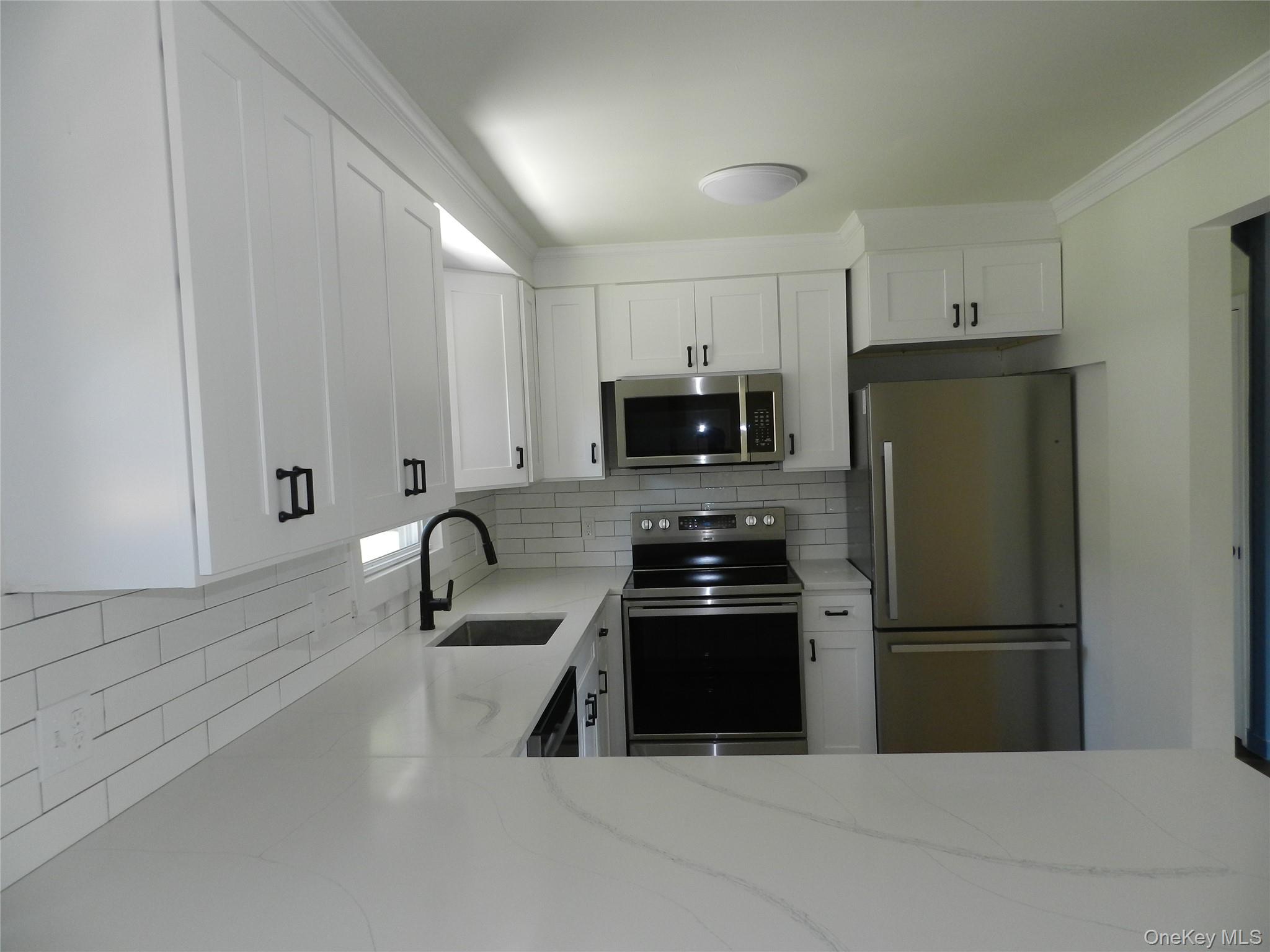 39 W 3rd Street, Patchogue, NY 11772