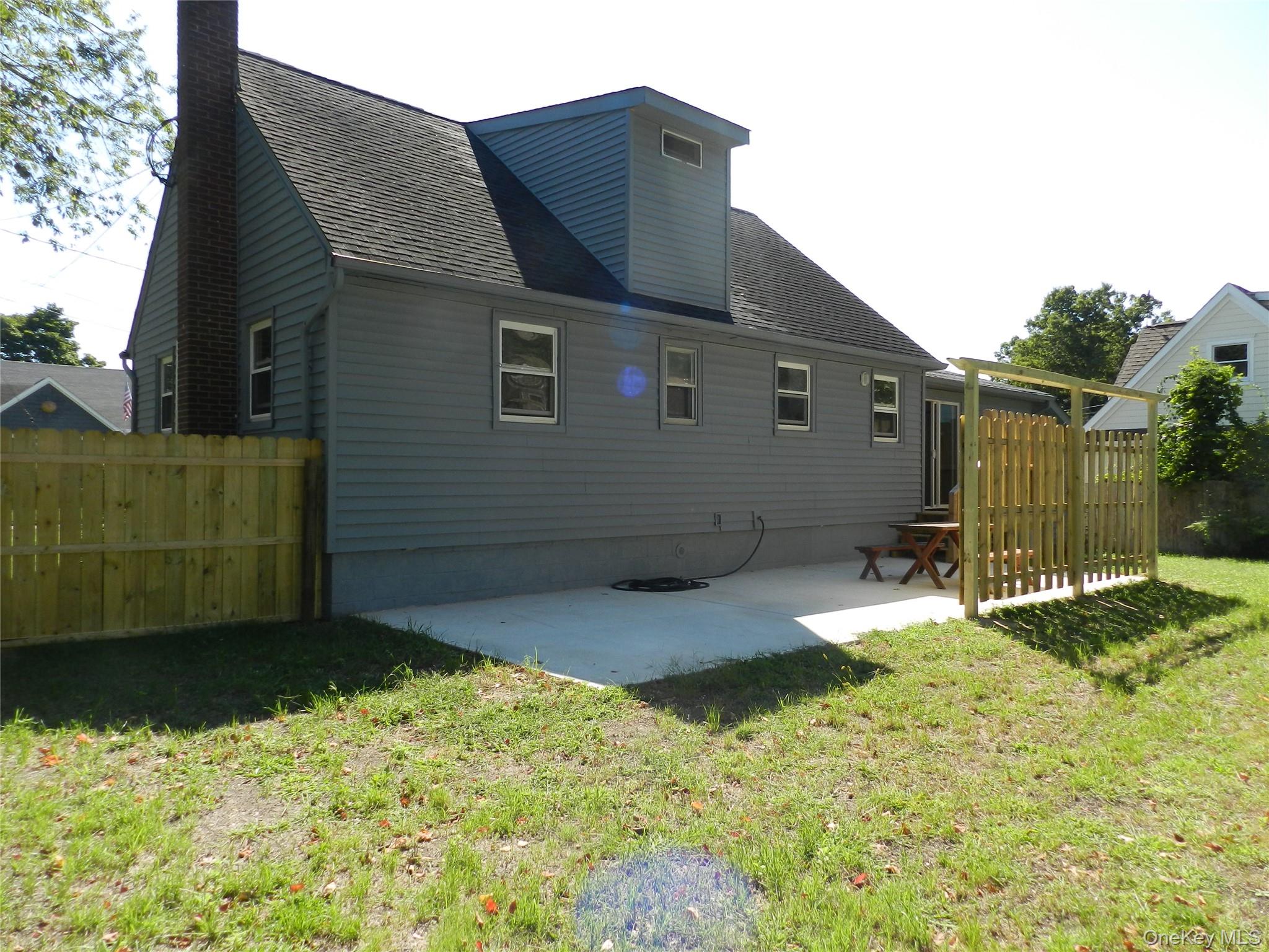 39 W 3rd Street, Patchogue, NY 11772