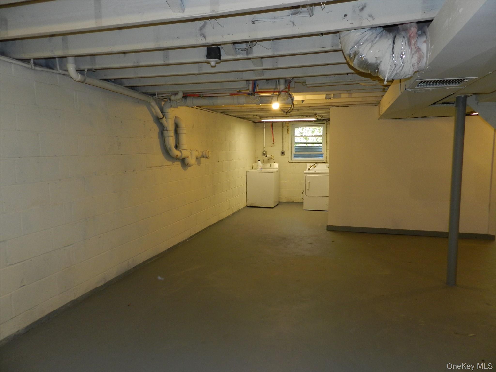 39 W 3rd Street, Patchogue, NY 11772