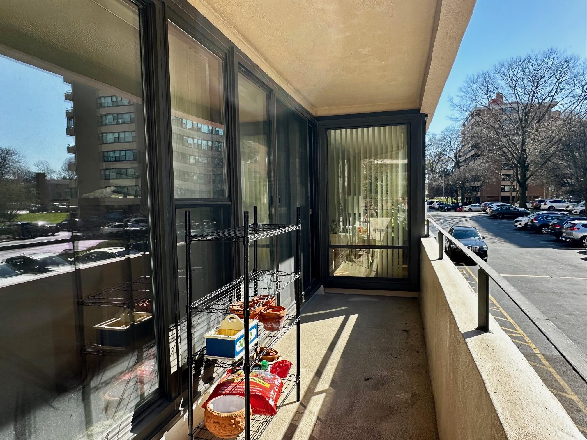 162-30 Powells Cove Boulevard # 2D, Beechhurst, NY 11357