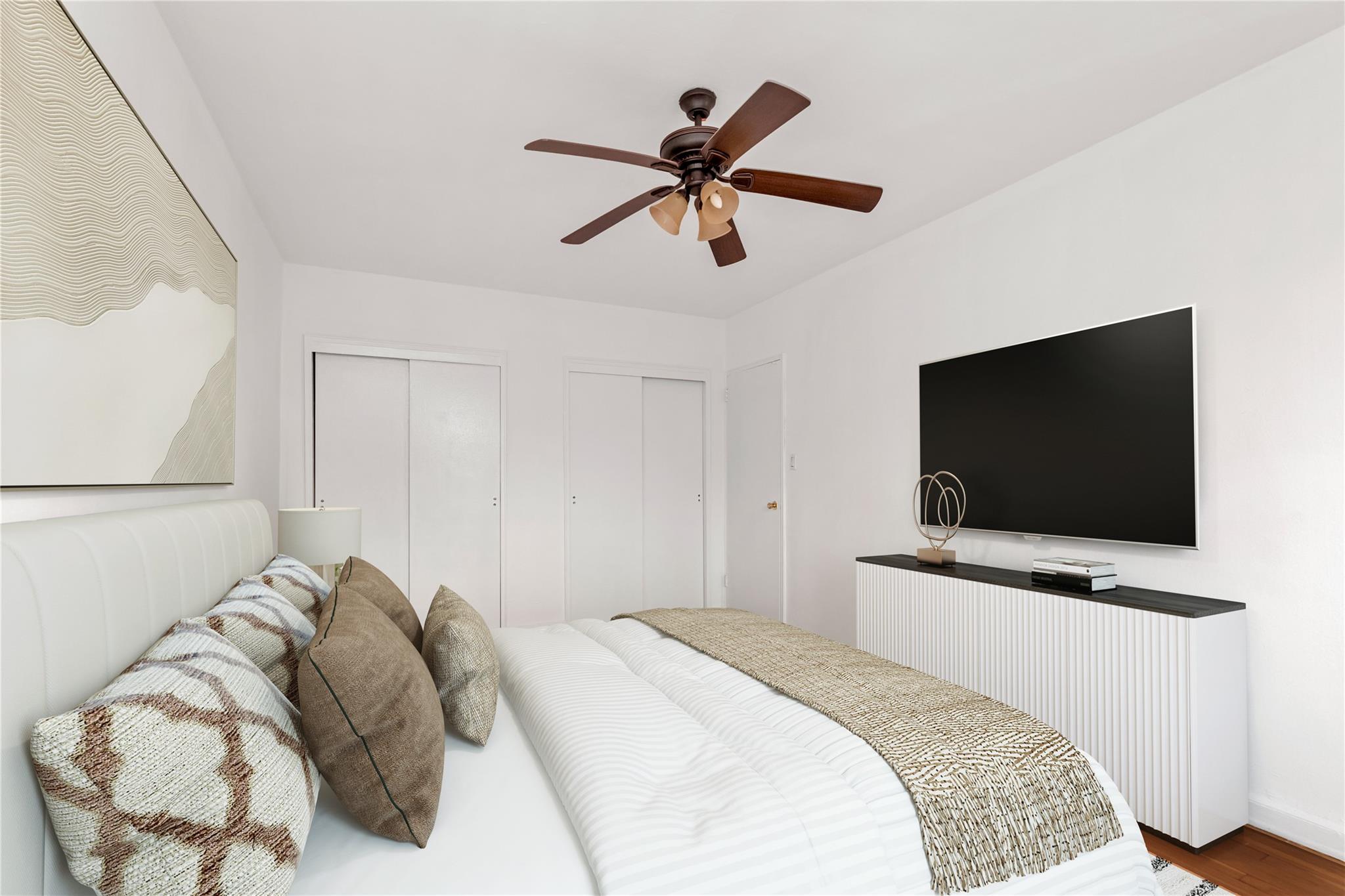 141-05 Pershing Crescent # 210, Briarwood, NY 11432