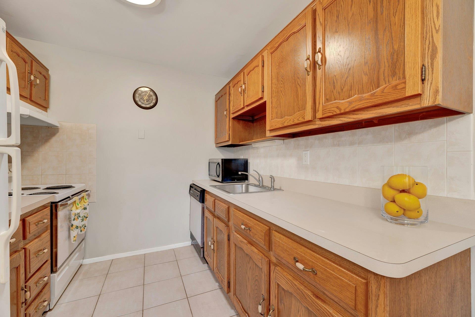 164 Falmouth Court # E, Ridge, NY 11961