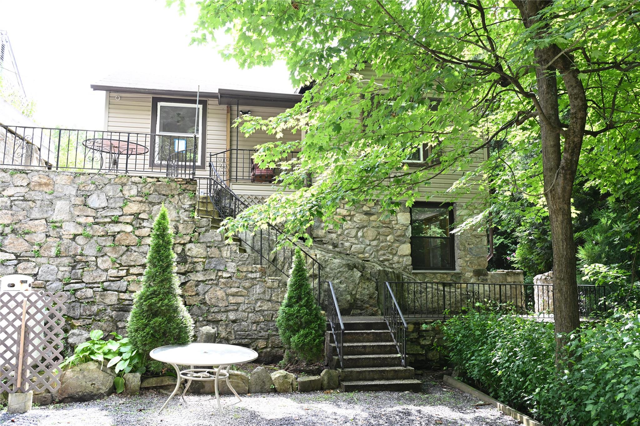 347 Lake Drive, Putnam Valley, NY 10537