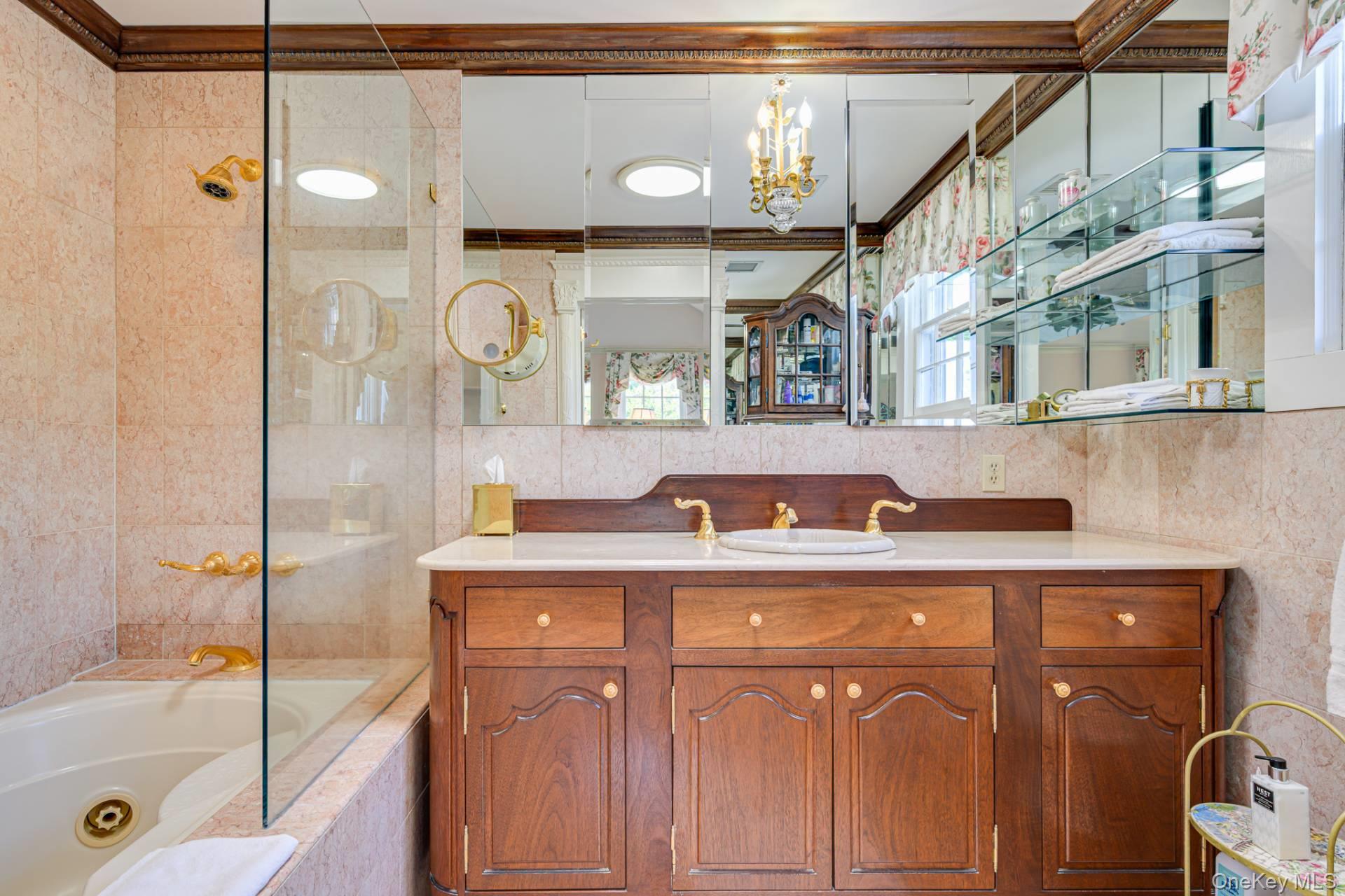 53 Shore Road, Remsenburg, NY 11960