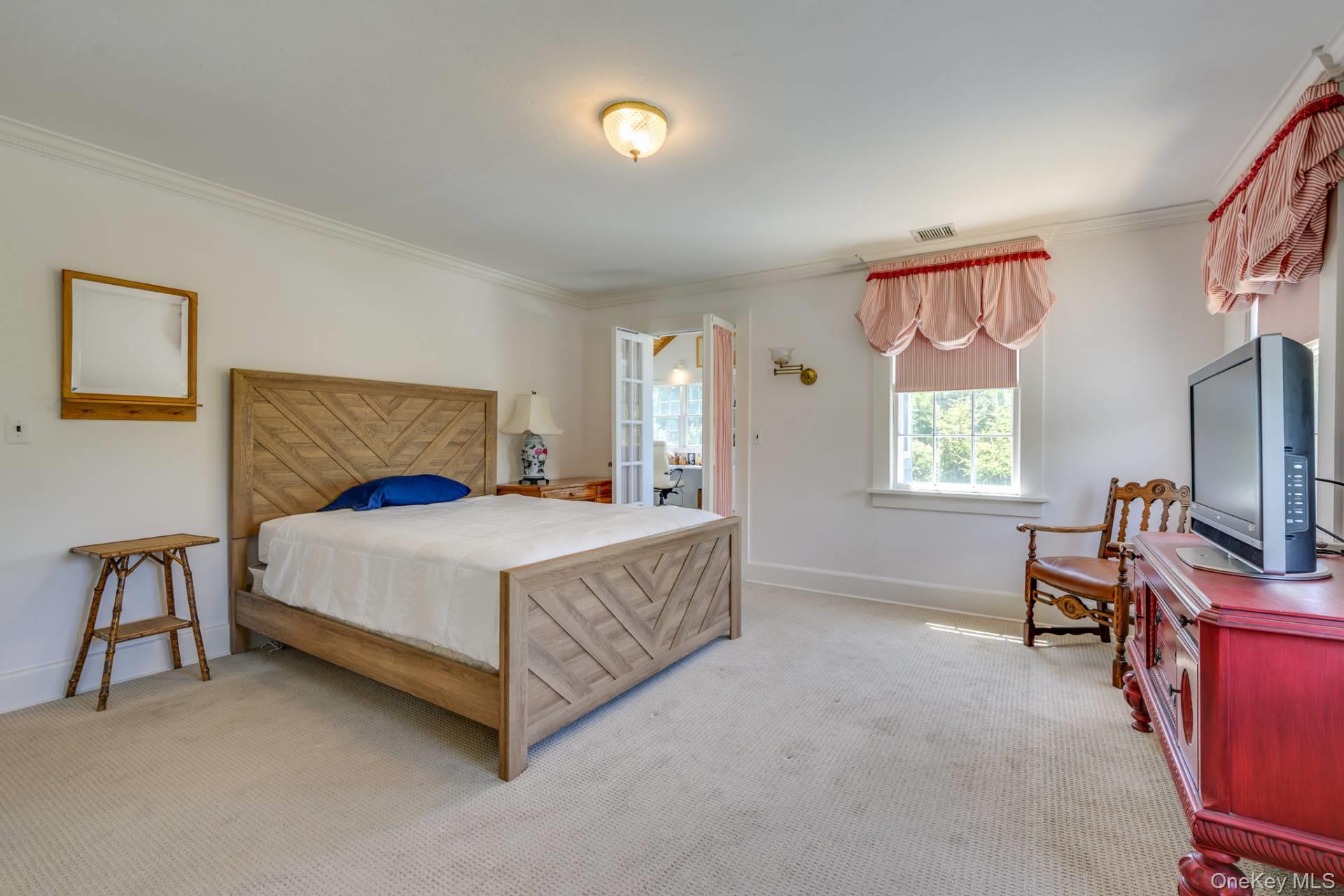 53 Shore Road, Remsenburg, NY 11960