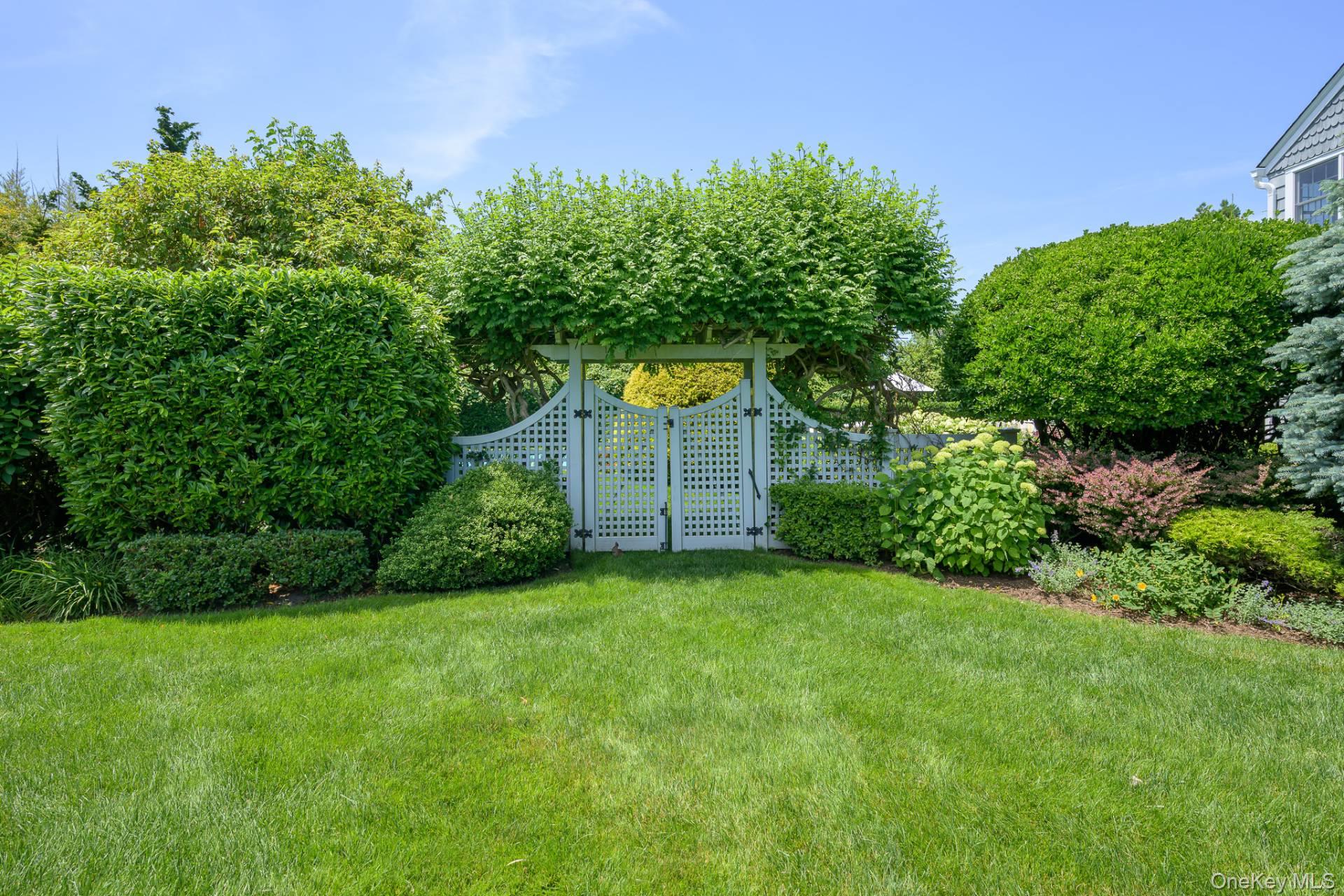 53 Shore Road, Remsenburg, NY 11960