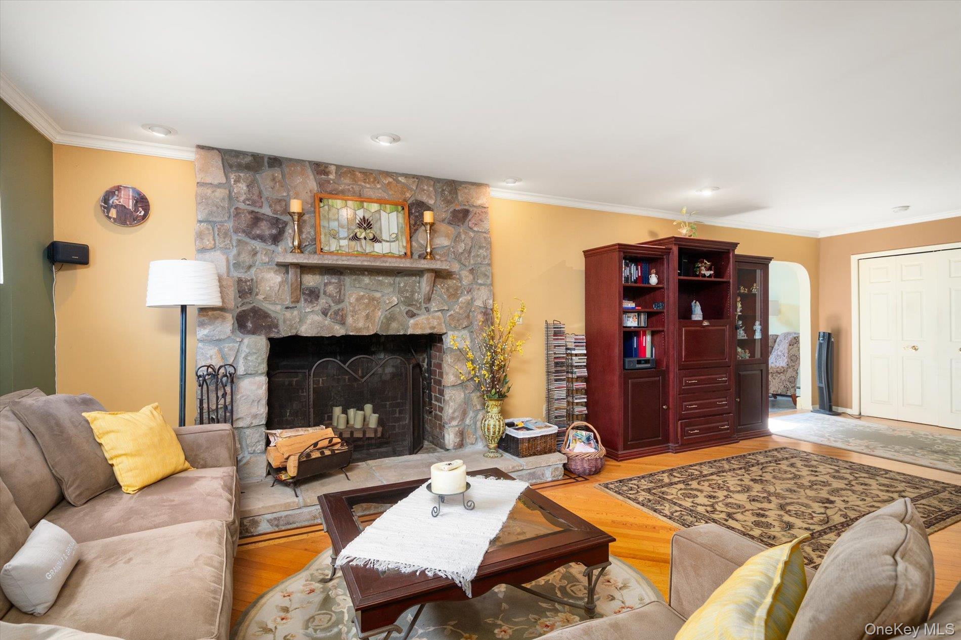 685 Gardiners Avenue, Levittown, NY 11756