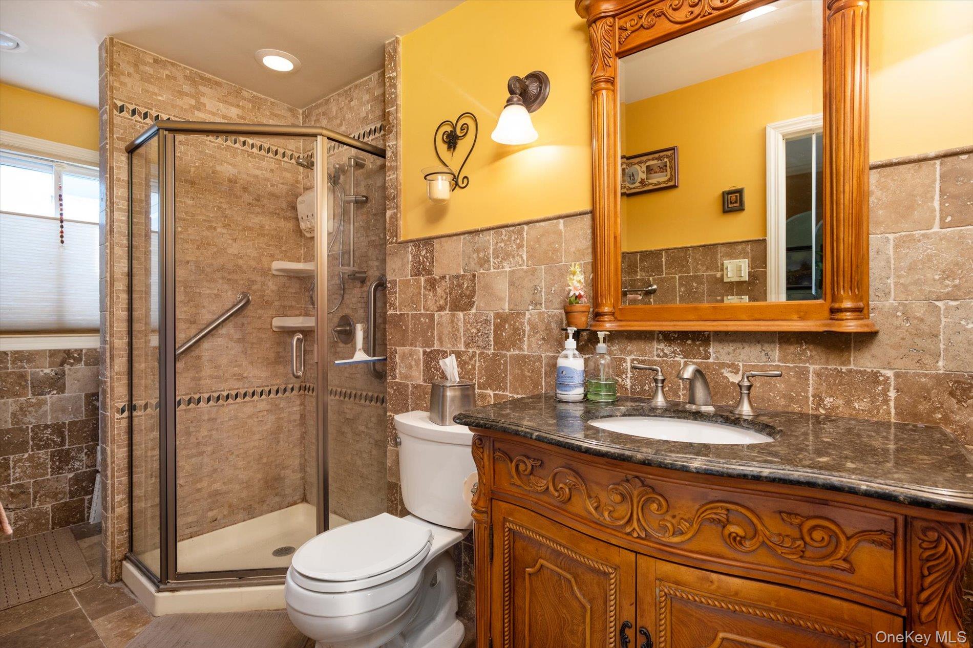 685 Gardiners Avenue, Levittown, NY 11756