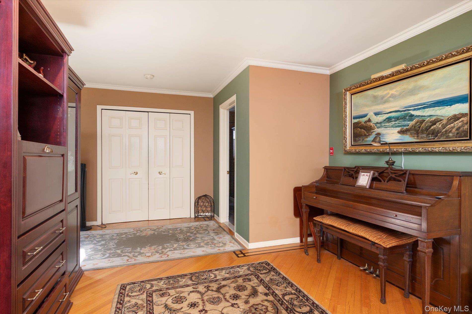 685 Gardiners Avenue, Levittown, NY 11756