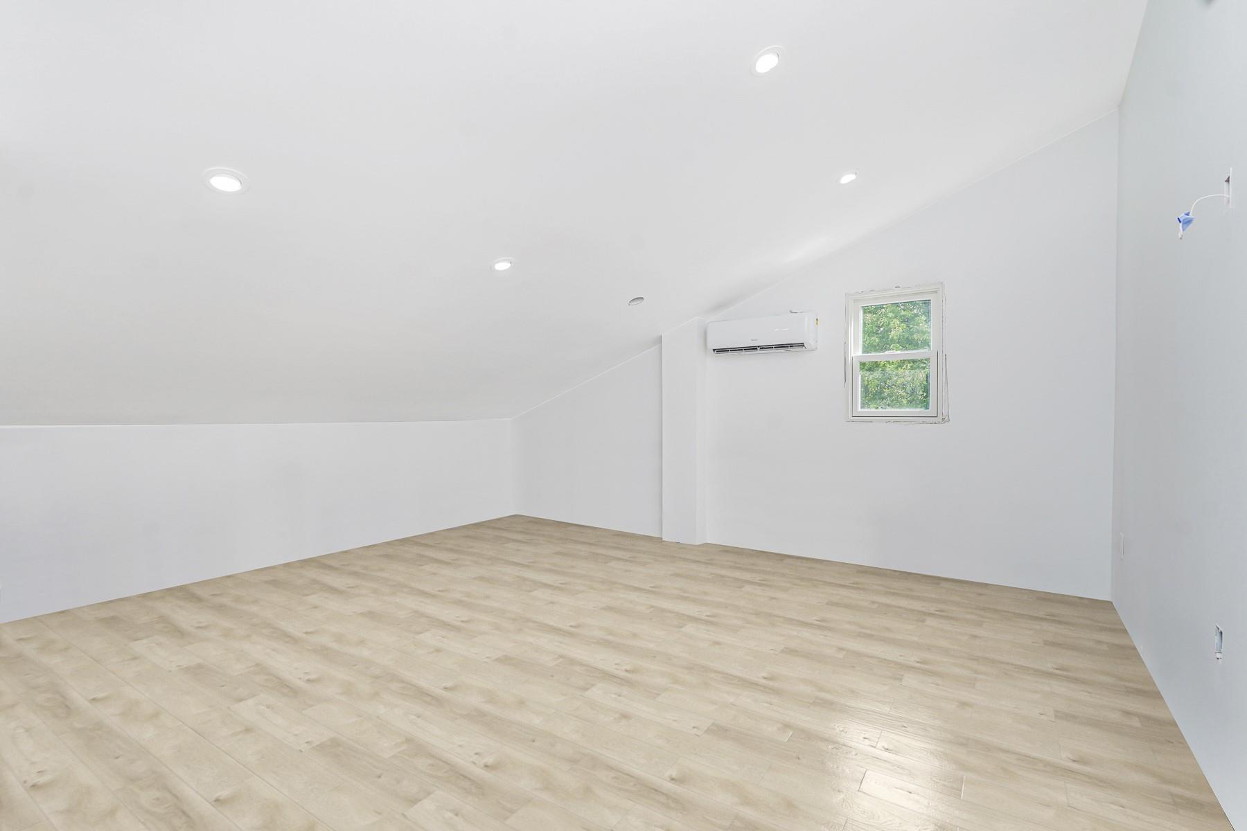 25 Fuller Court # A, Staten Island, NY 10306