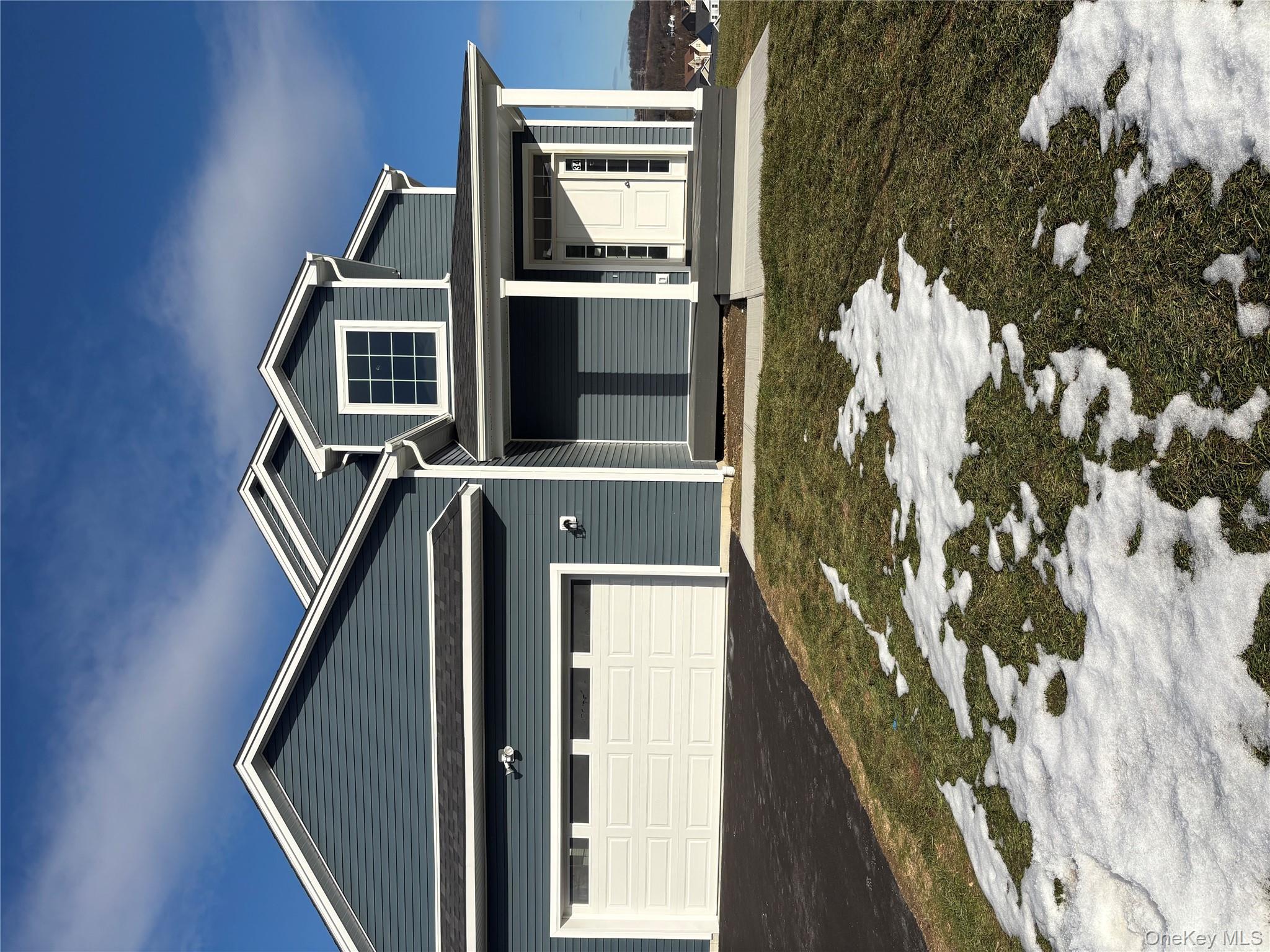 34 Dartmouth Drive, Poughkeepsie, NY 12603