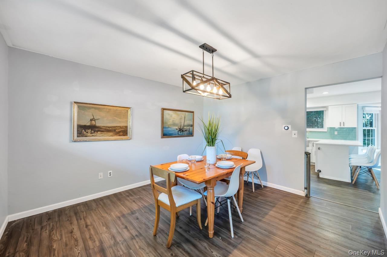 28 Niewood, Ridge, NY 11961