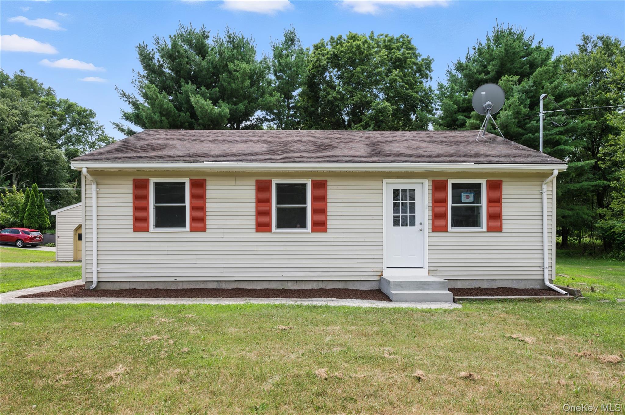 17 Seybolt Avenue, Otisville, NY 10963