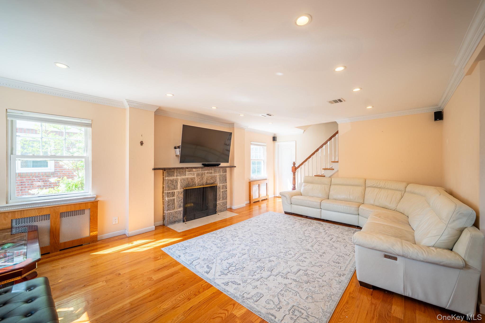 75-22 186th Street, Fresh Meadows, NY 11366