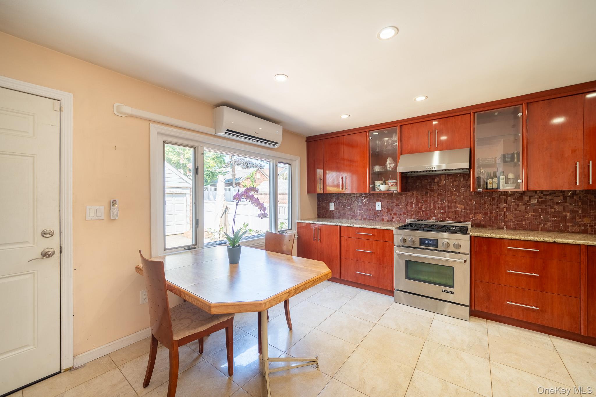 75-22 186th Street, Fresh Meadows, NY 11366