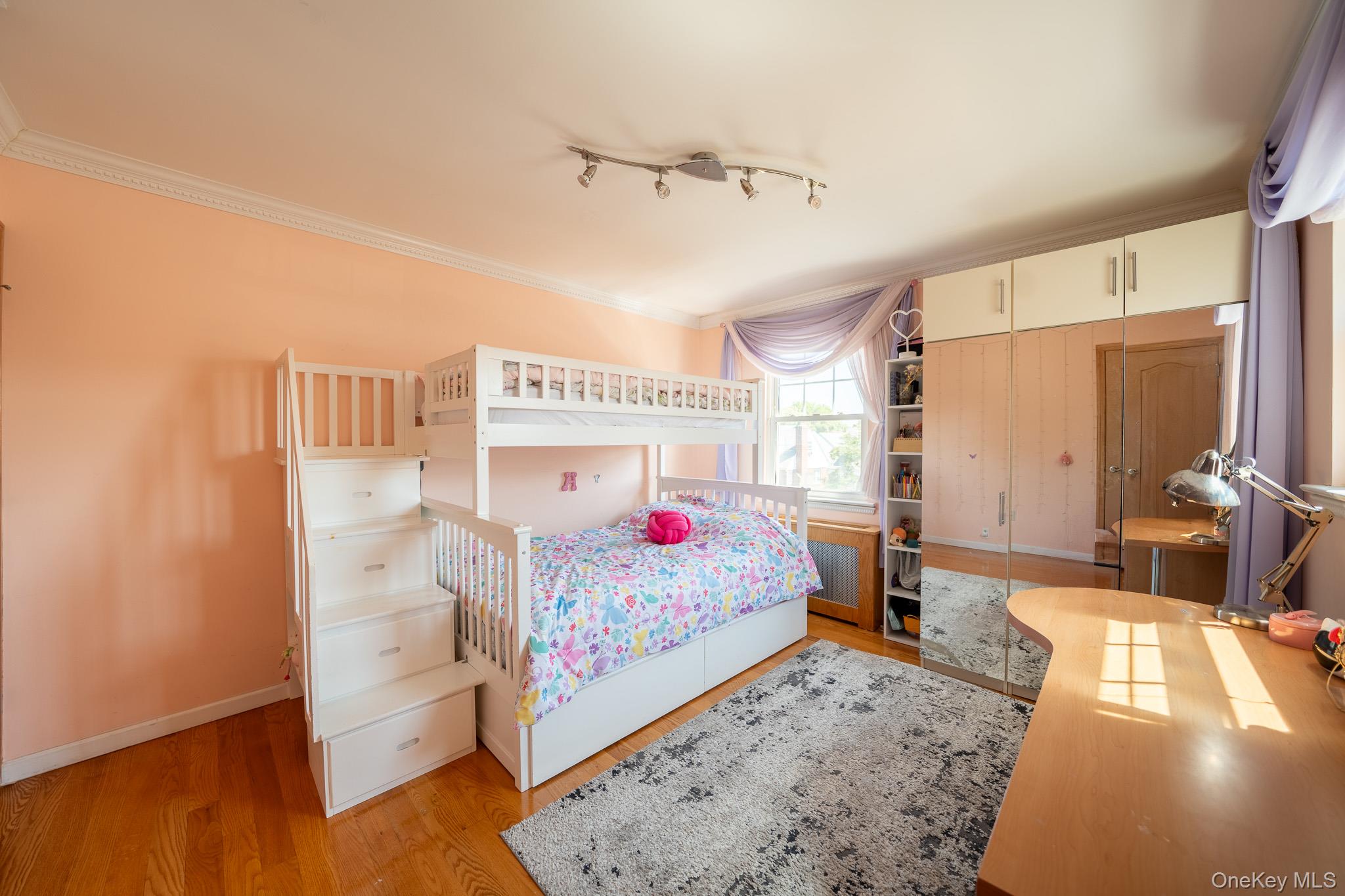 75-22 186th Street, Fresh Meadows, NY 11366