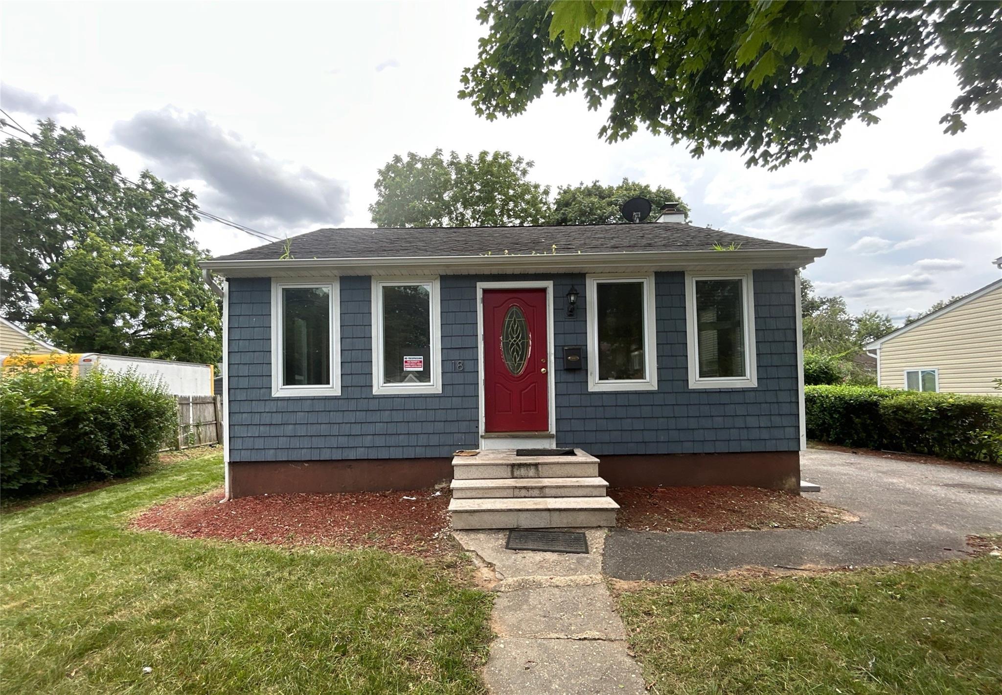 18 E Booker Avenue, Wyandanch, NY 11798