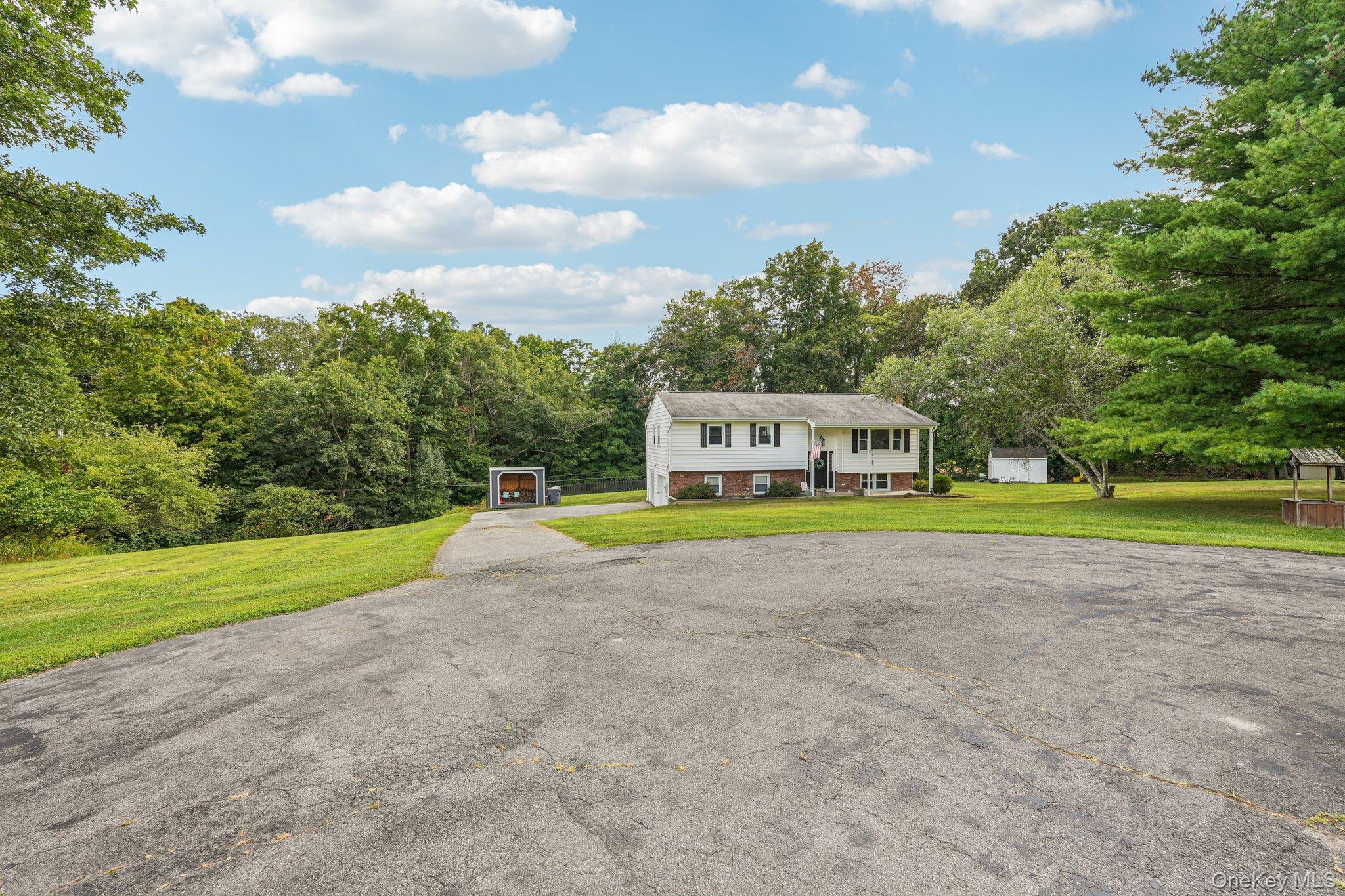 35 Schrempp Lane, Pine Bush, NY 12566