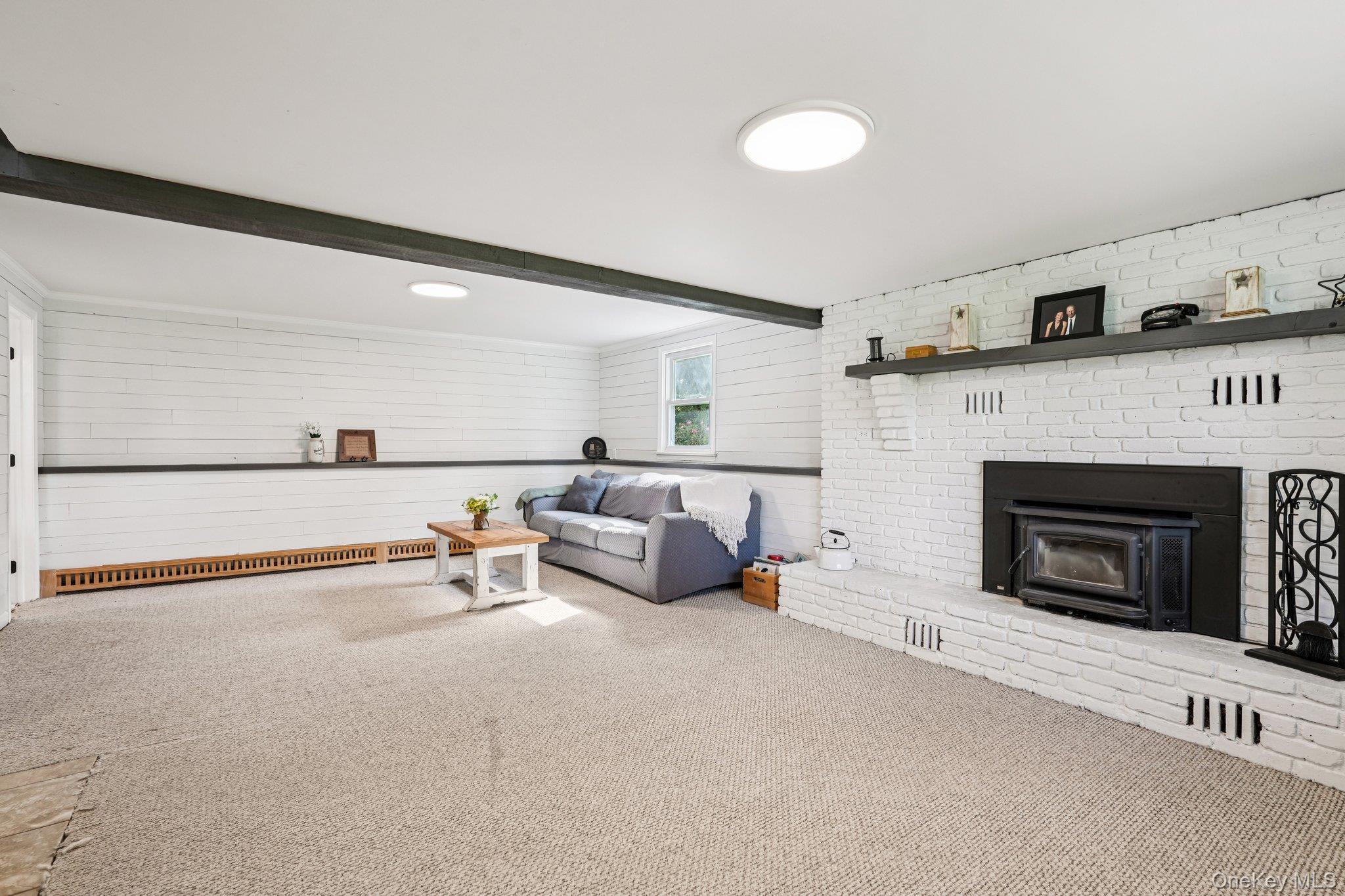 35 Schrempp Lane, Pine Bush, NY 12566