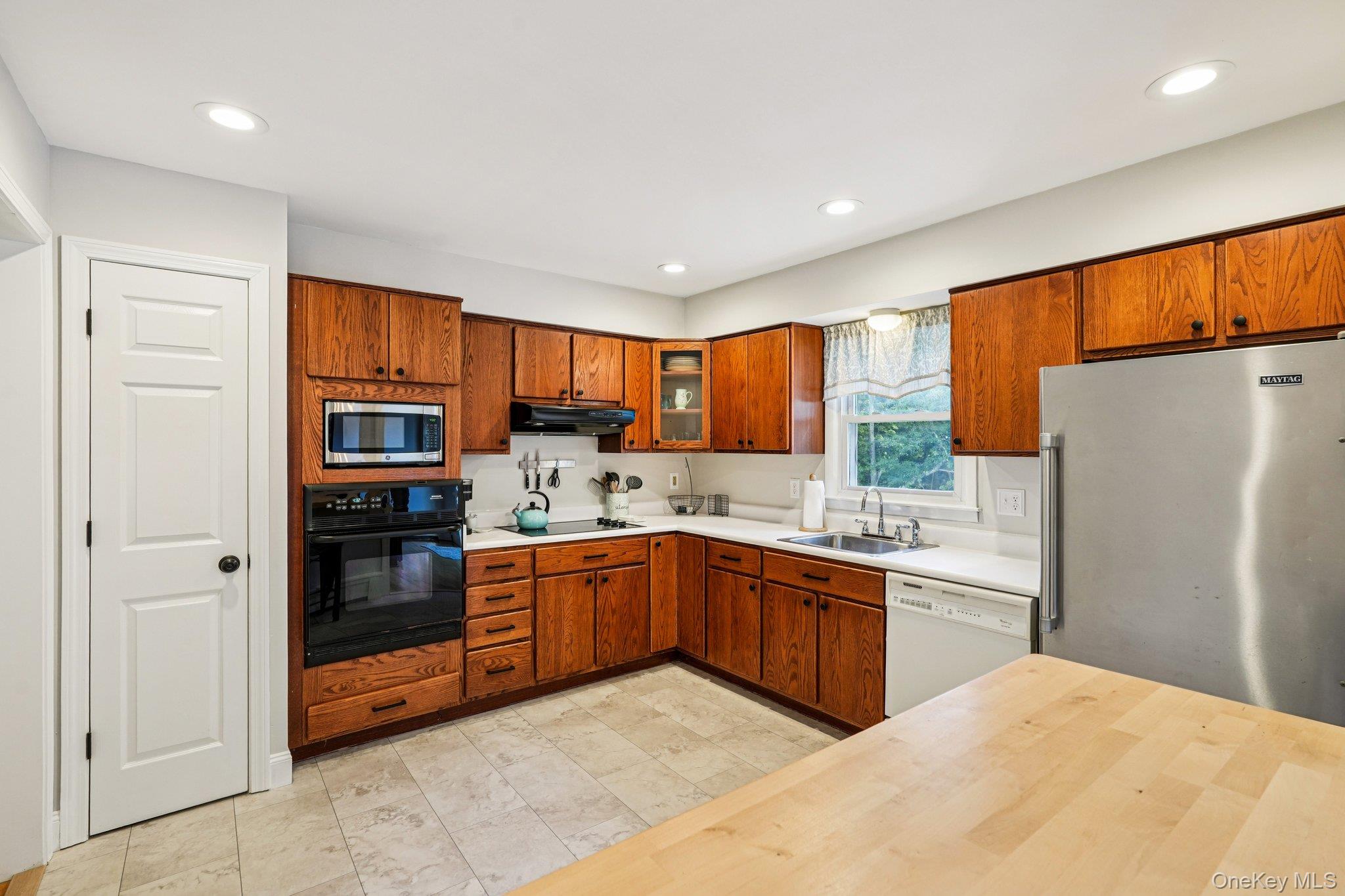 35 Schrempp Lane, Pine Bush, NY 12566