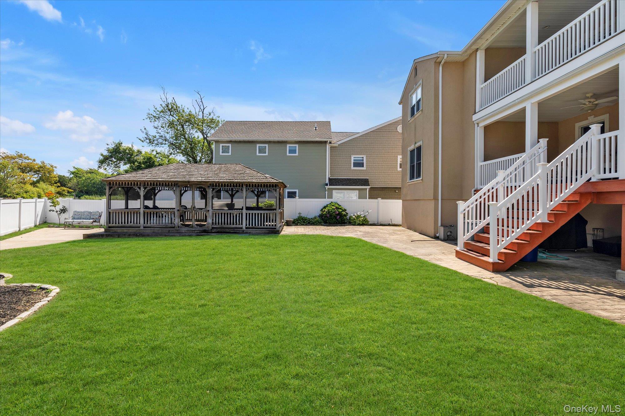 1590 Beech Street, Atlantic Beach, NY 11509