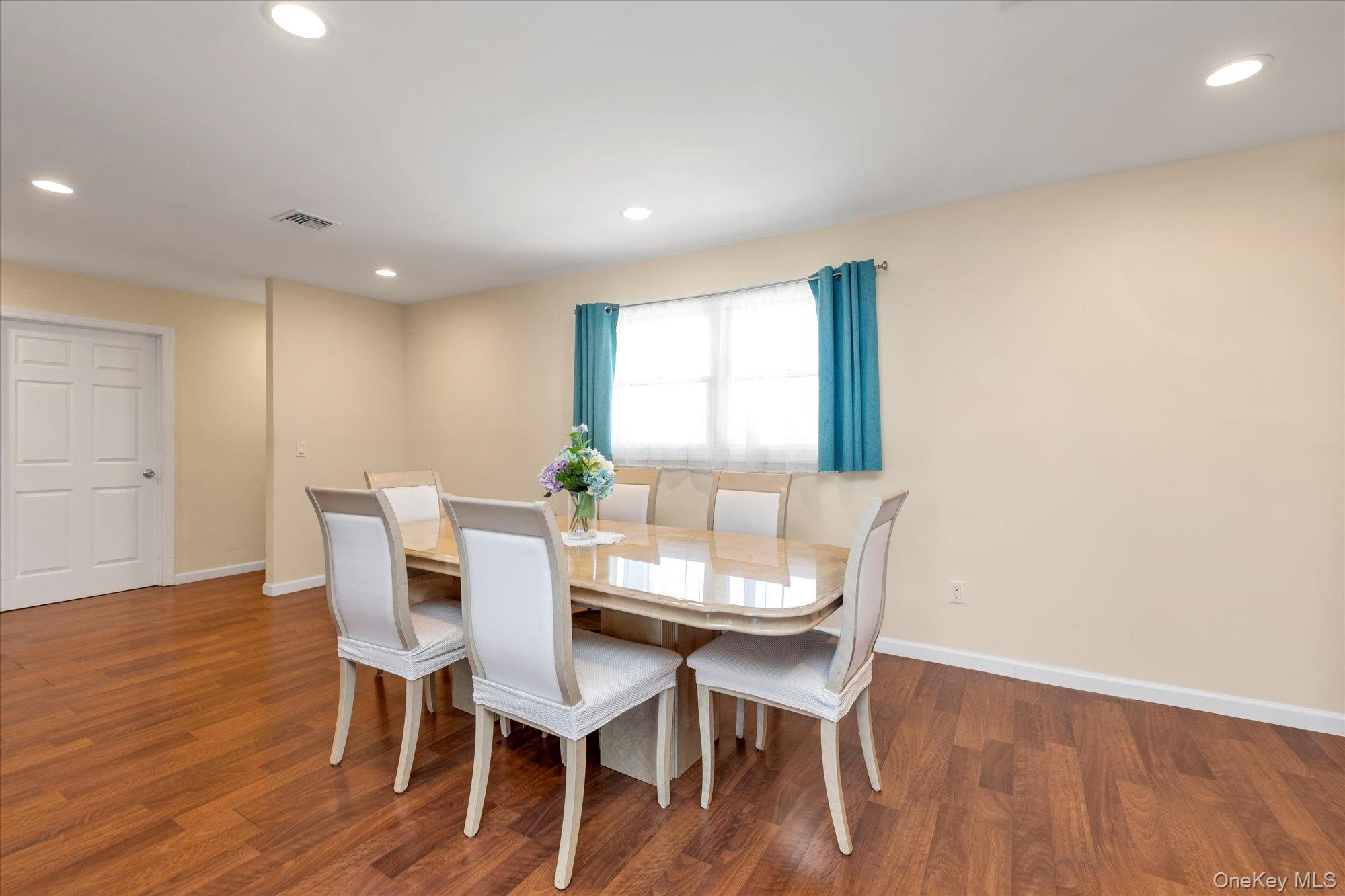 1590 Beech Street, Atlantic Beach, NY 11509