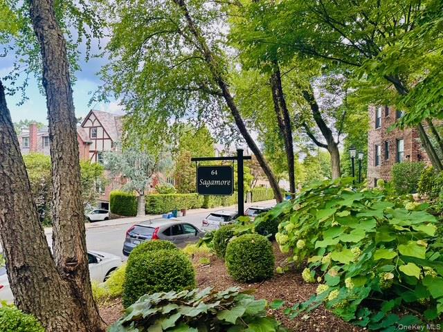 64 Sagamore Road # F5, Bronxville, NY 10708