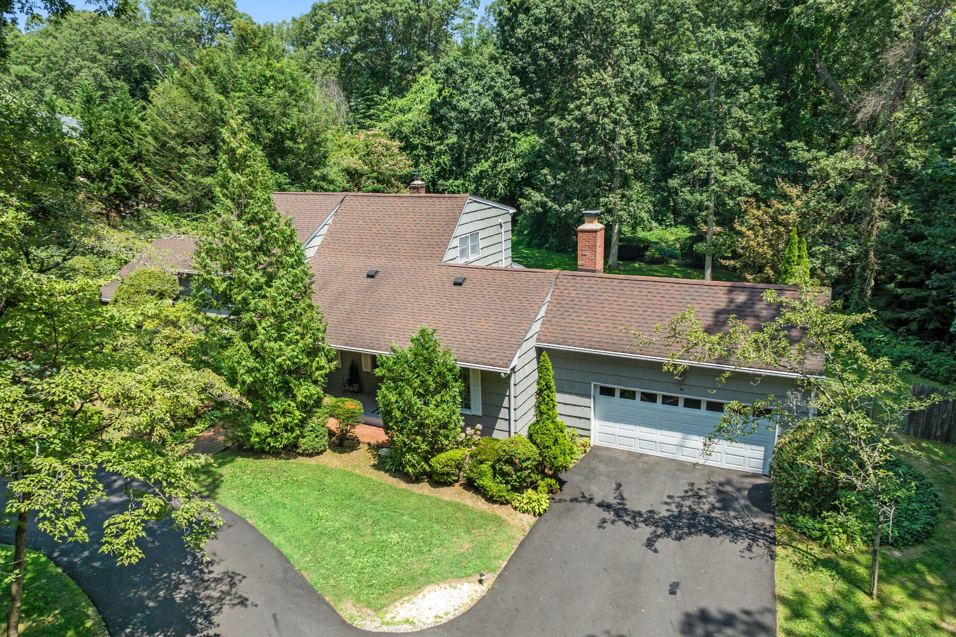 6 Craig Drive, South Huntington, NY 11746