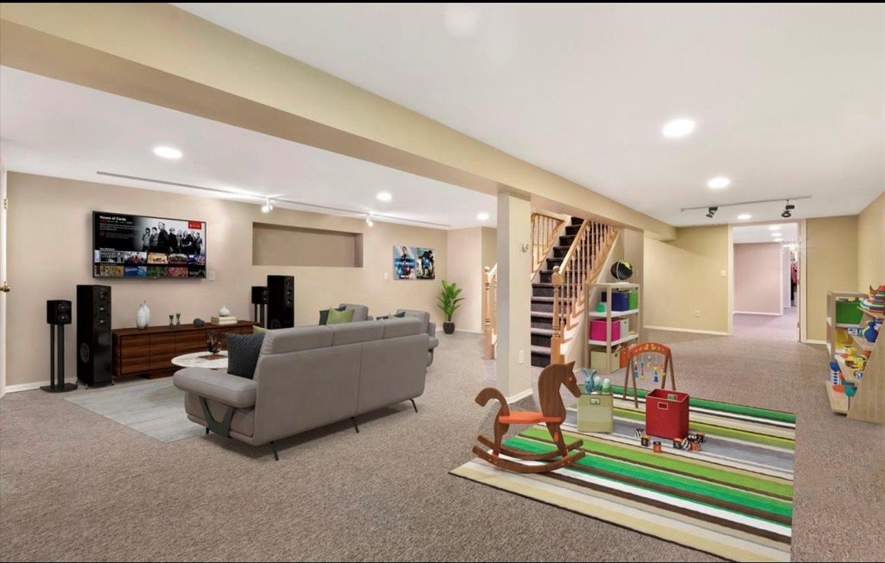 240 Plainview Road, Woodbury, NY 11797