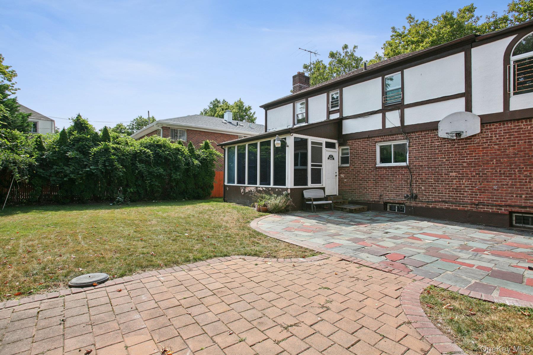 82-43 213th Street, Hollis Hills, NY 11427