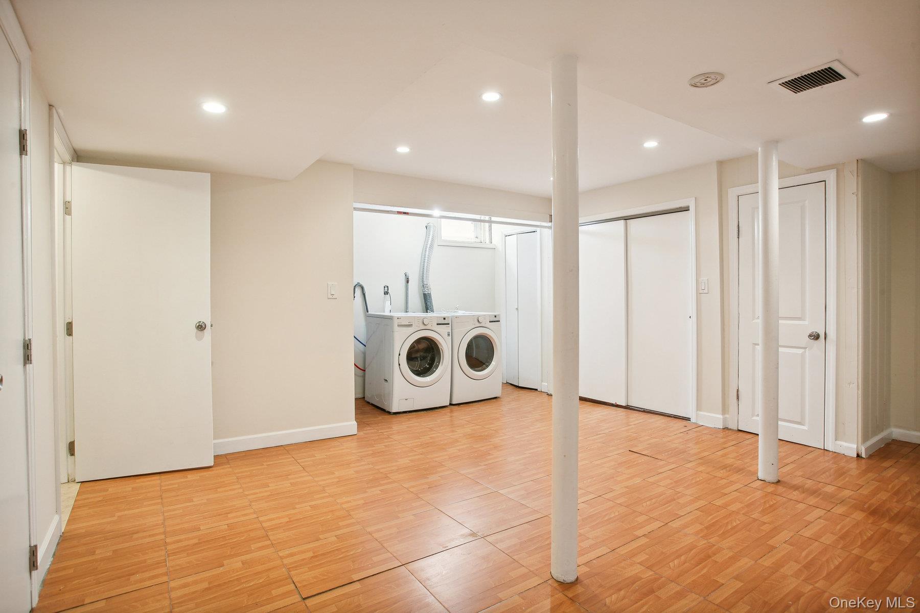 82-43 213th Street, Hollis Hills, NY 11427