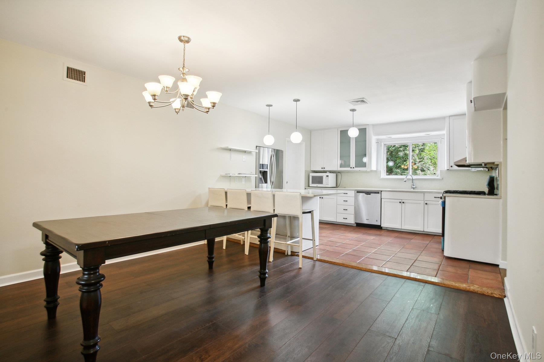 82-43 213th Street, Hollis Hills, NY 11427