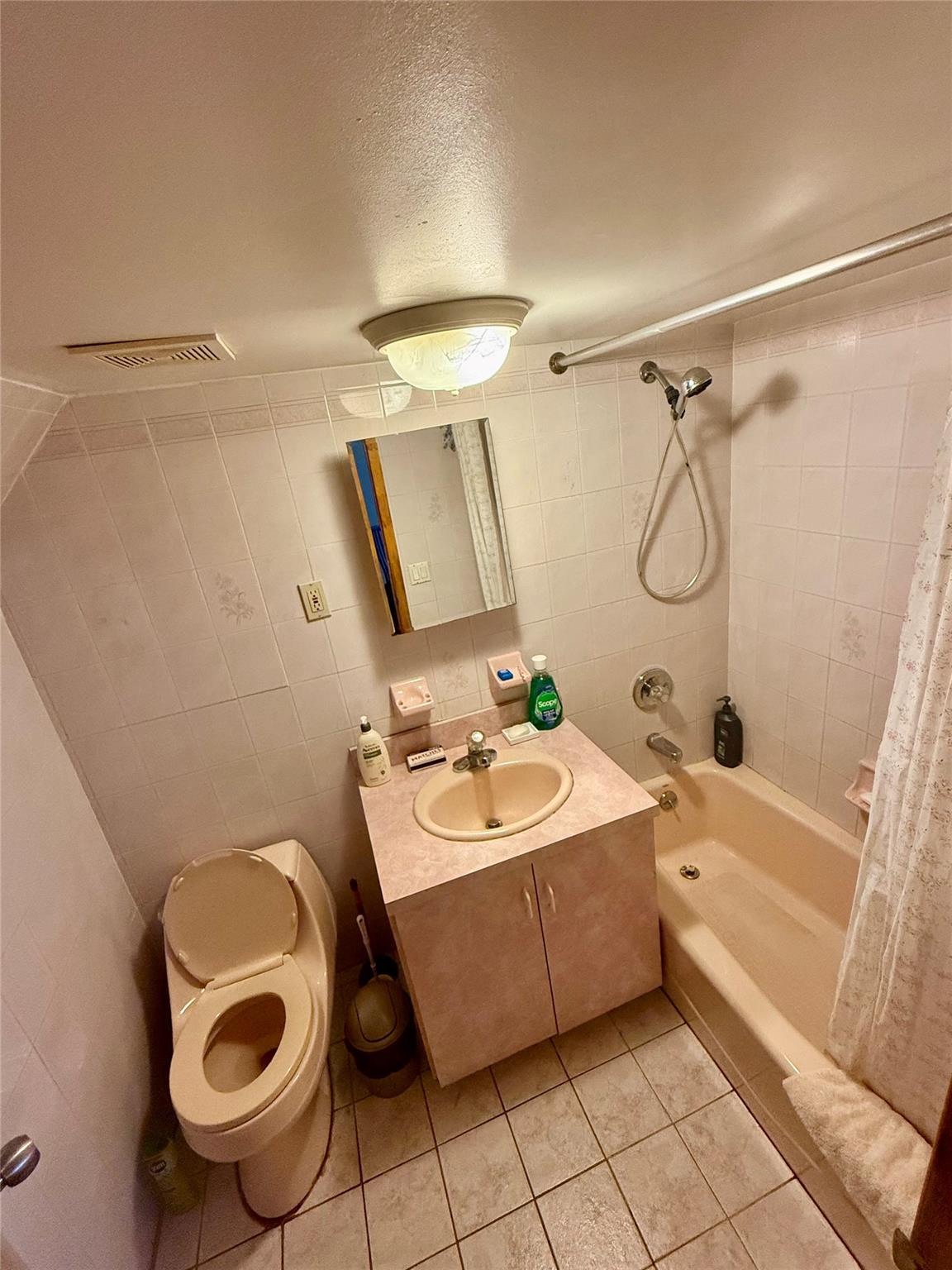 2016 E. 28th Street, Brooklyn, NY 11229