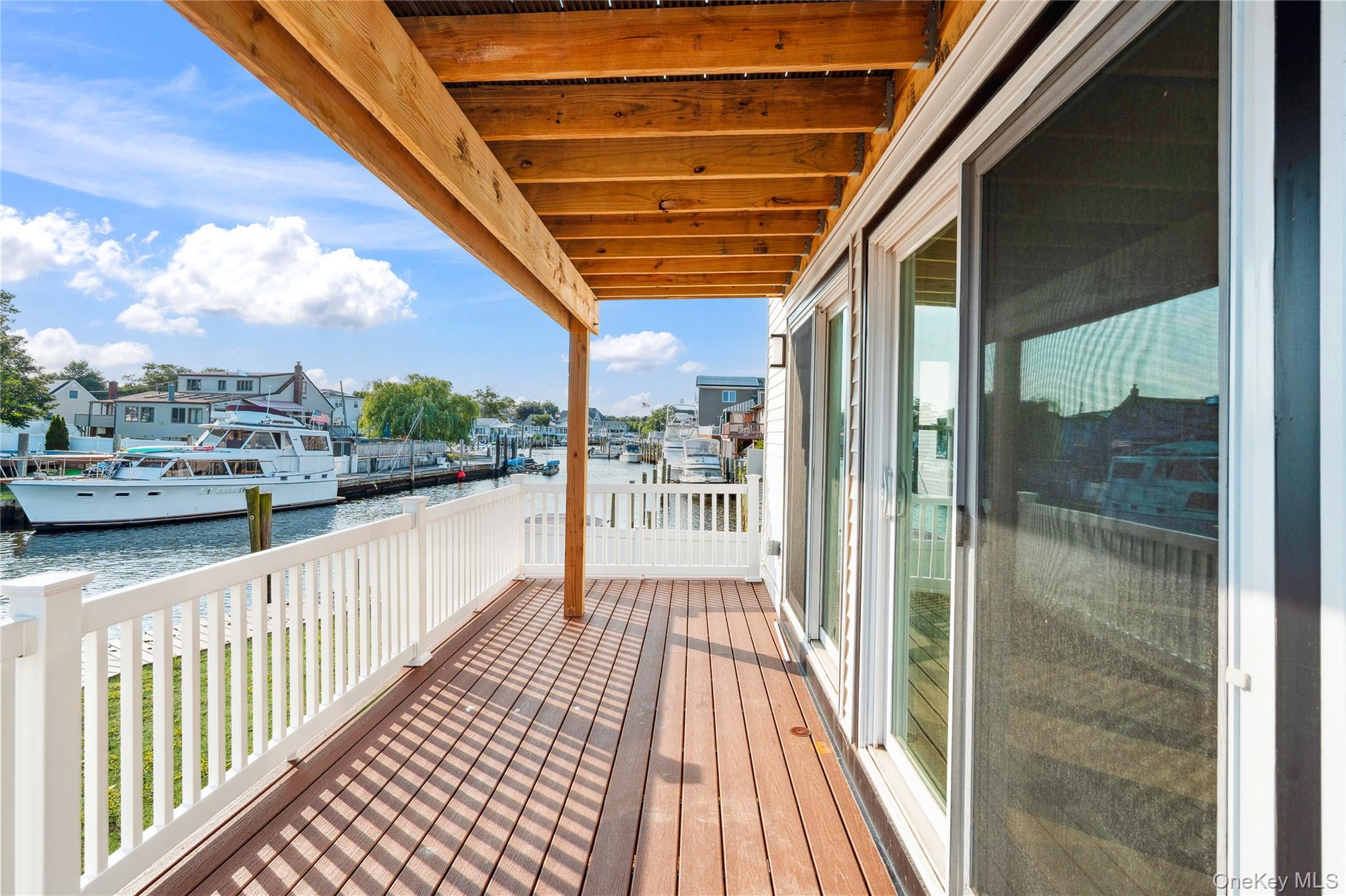 771 S 9th Street, Lindenhurst, NY 11757