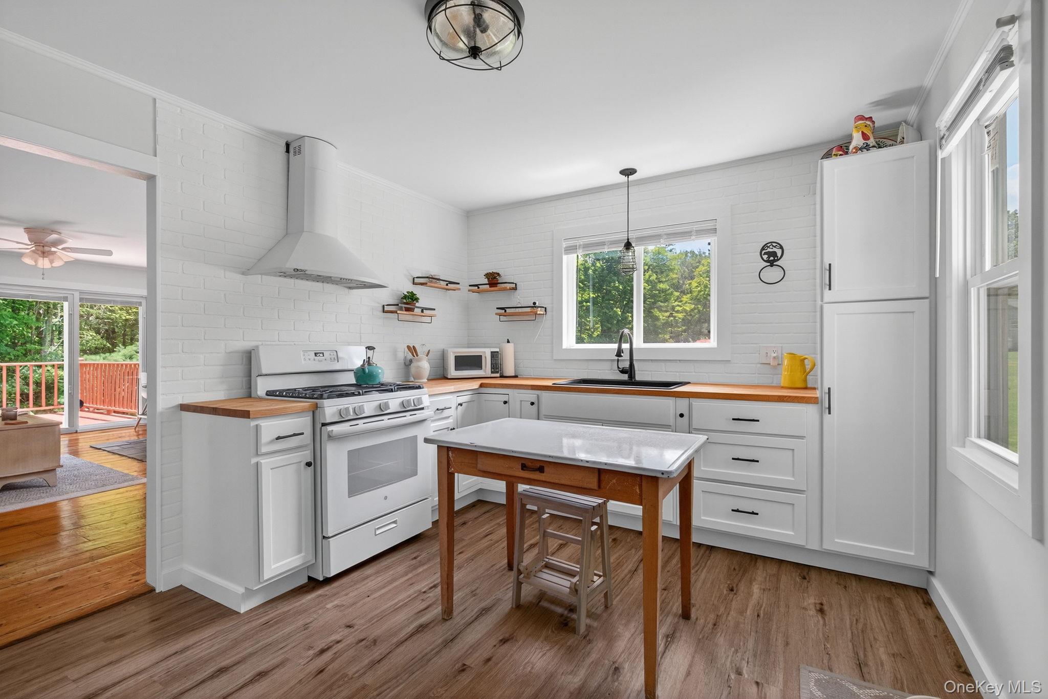 49 Caston Road, Wawarsing, NY 12435