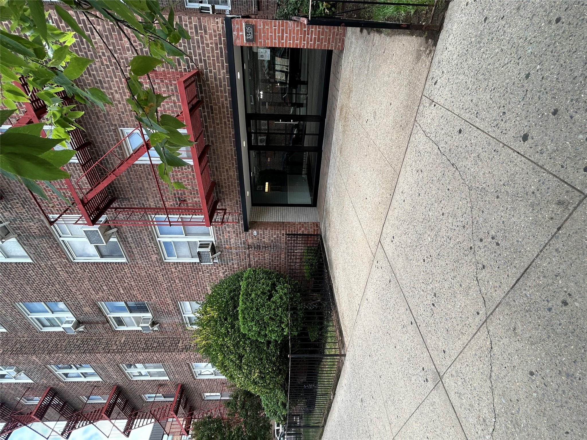 33-05 90 Street # 4K, Jackson Heights, NY 11372