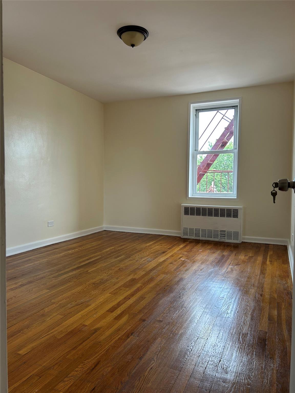 33-05 90 Street # 4K, Jackson Heights, NY 11372