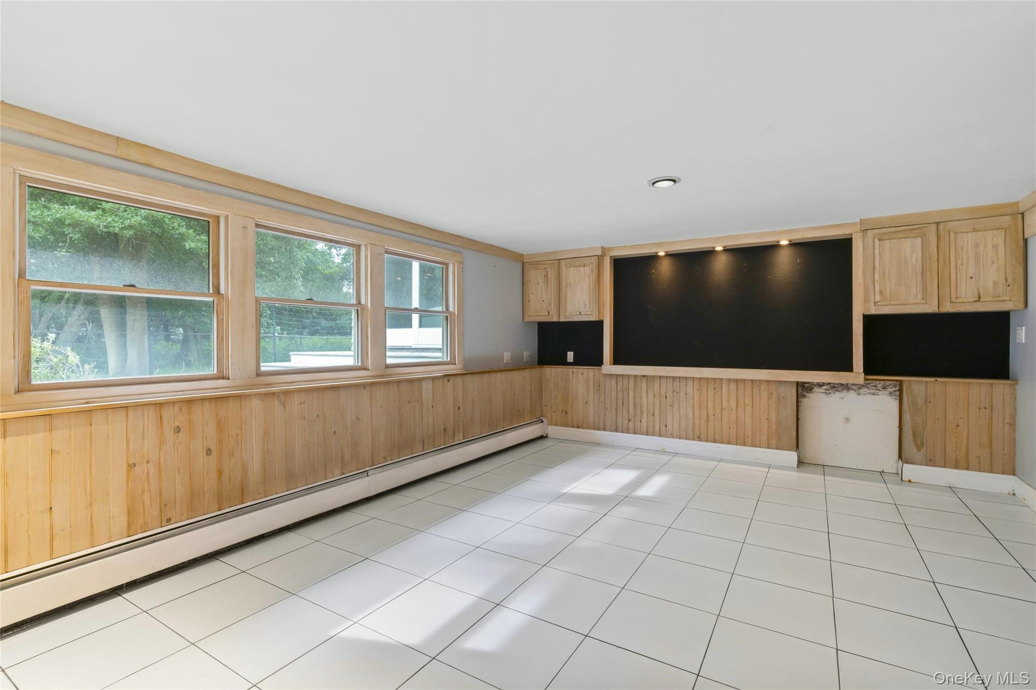 324 Durkee Lane, East Patchogue, NY 11772