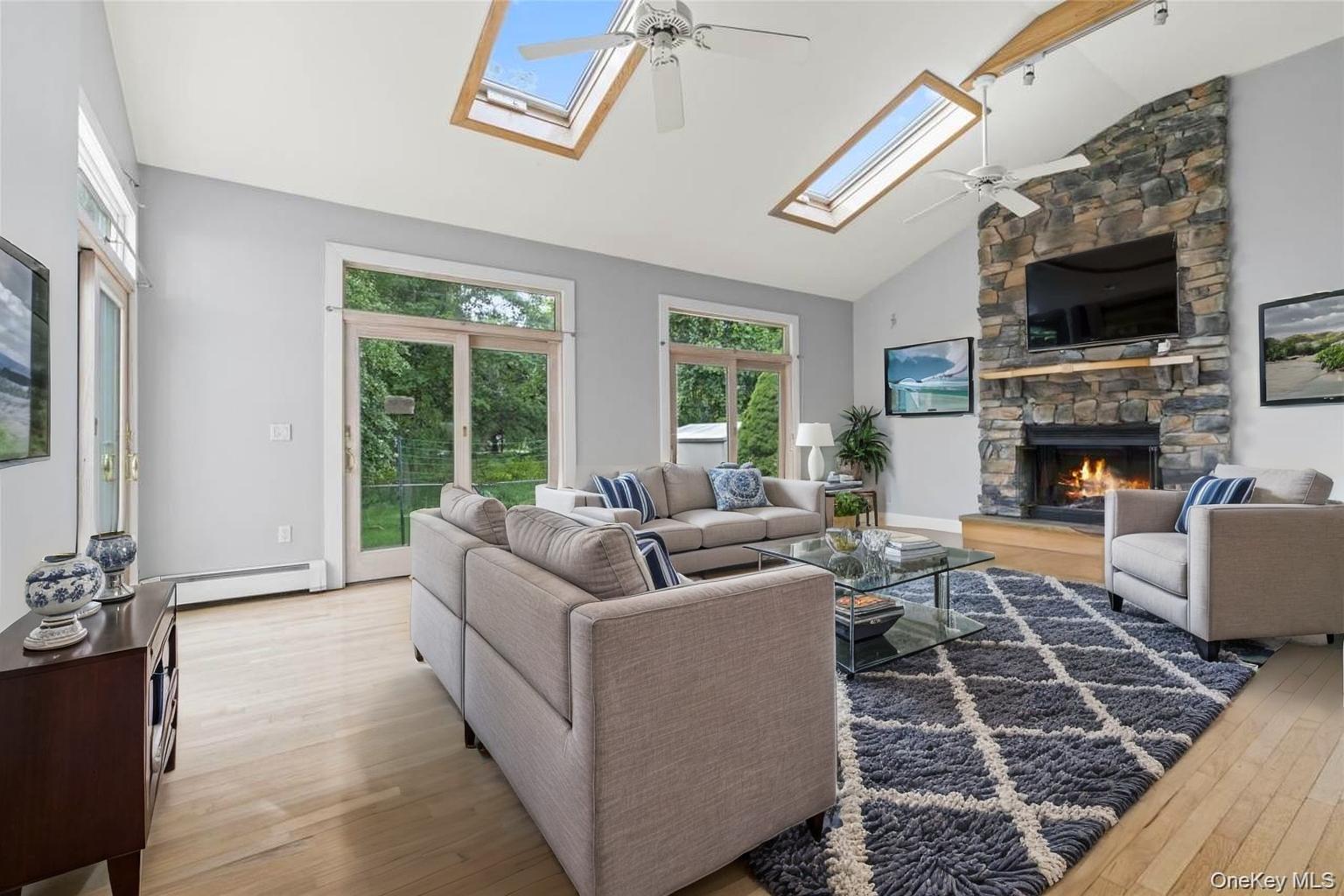 324 Durkee Lane, East Patchogue, NY 11772