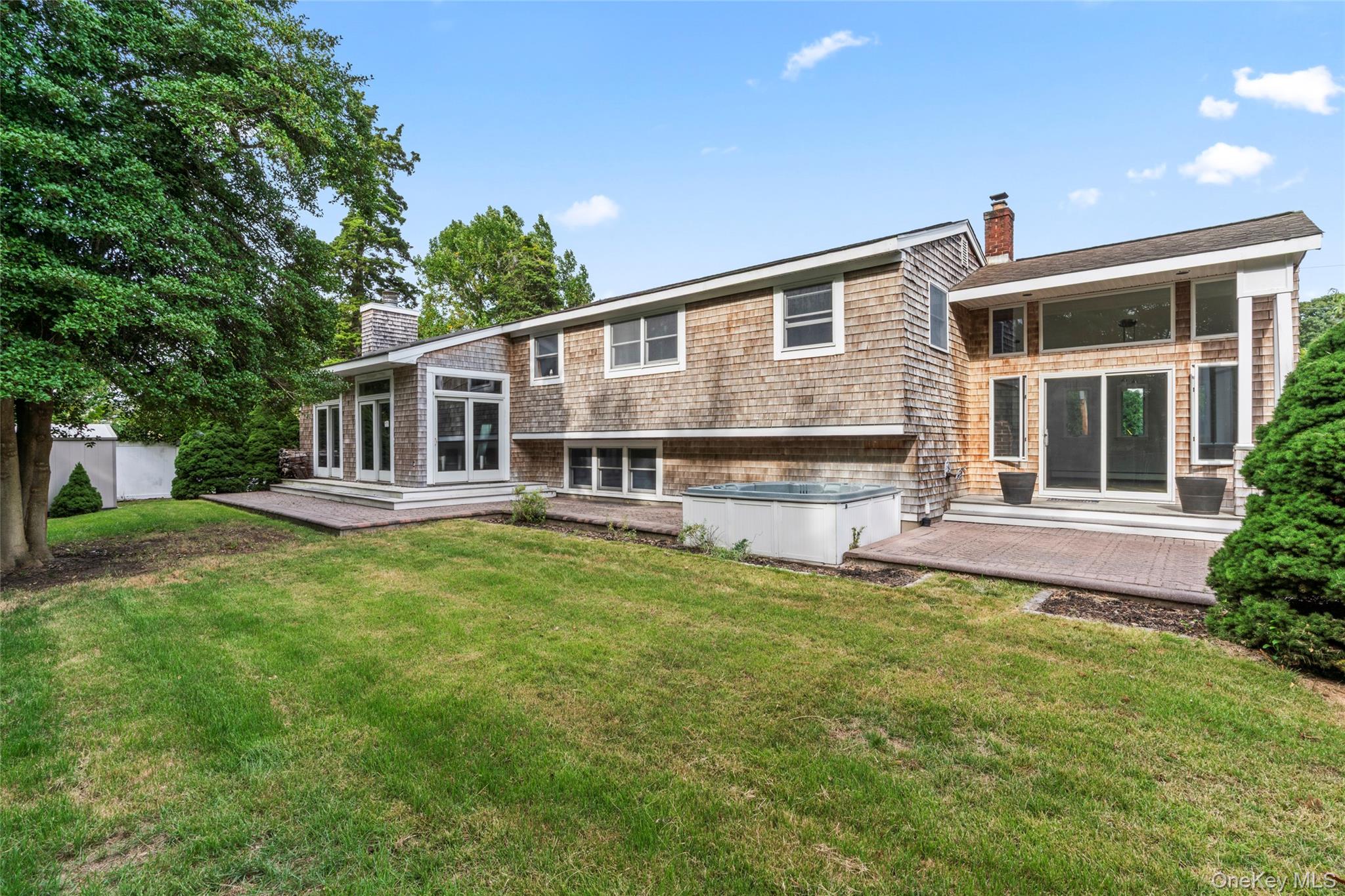 324 Durkee Lane, East Patchogue, NY 11772