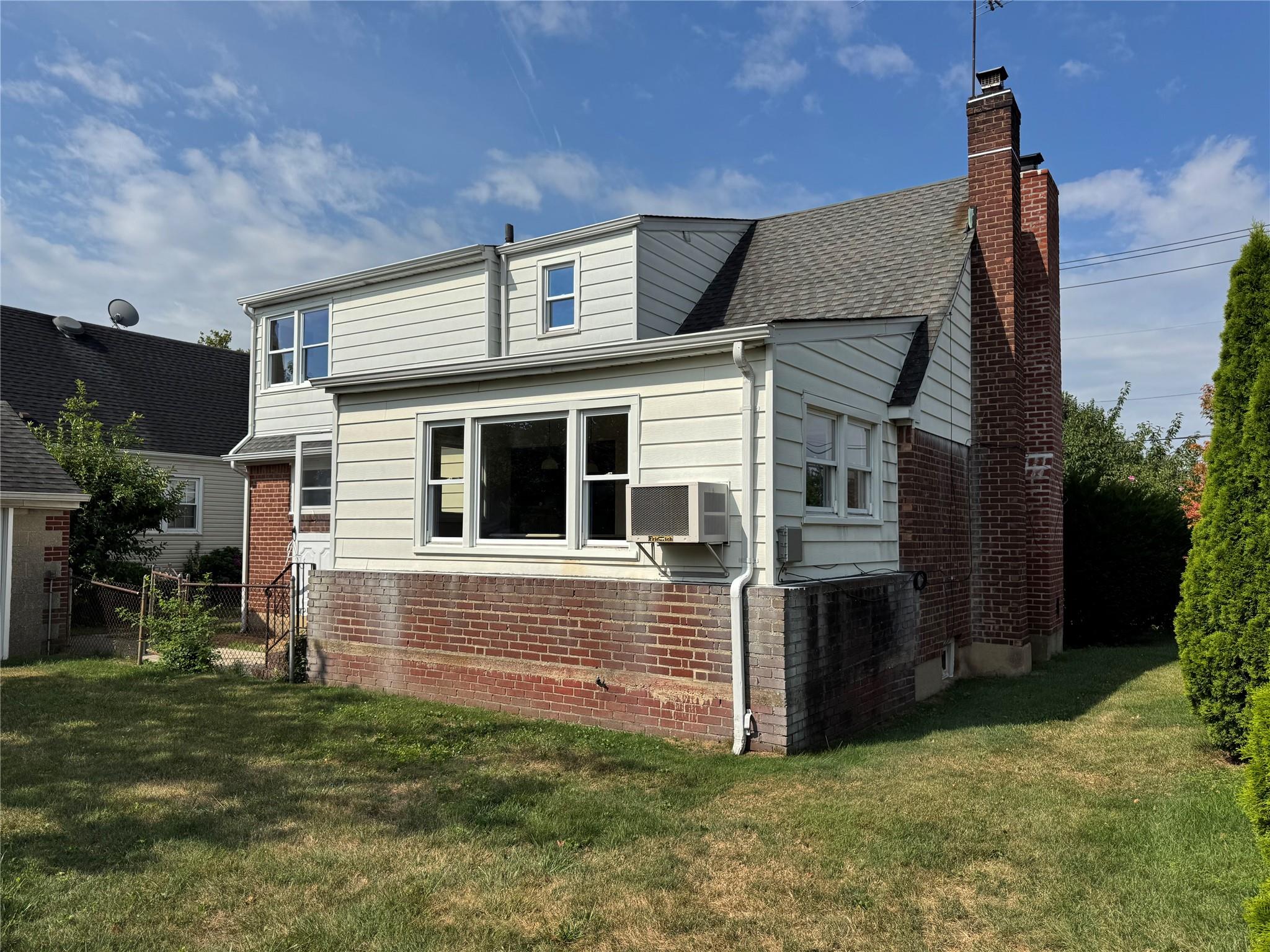 616 William Street, New Hyde Park, NY 11040