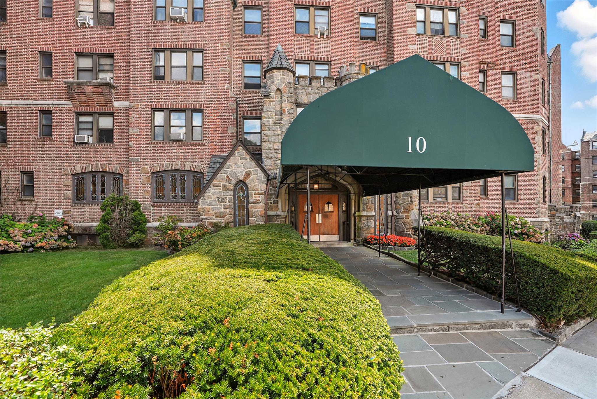 10 Nosband Avenue # 4F, White Plains, NY 10605