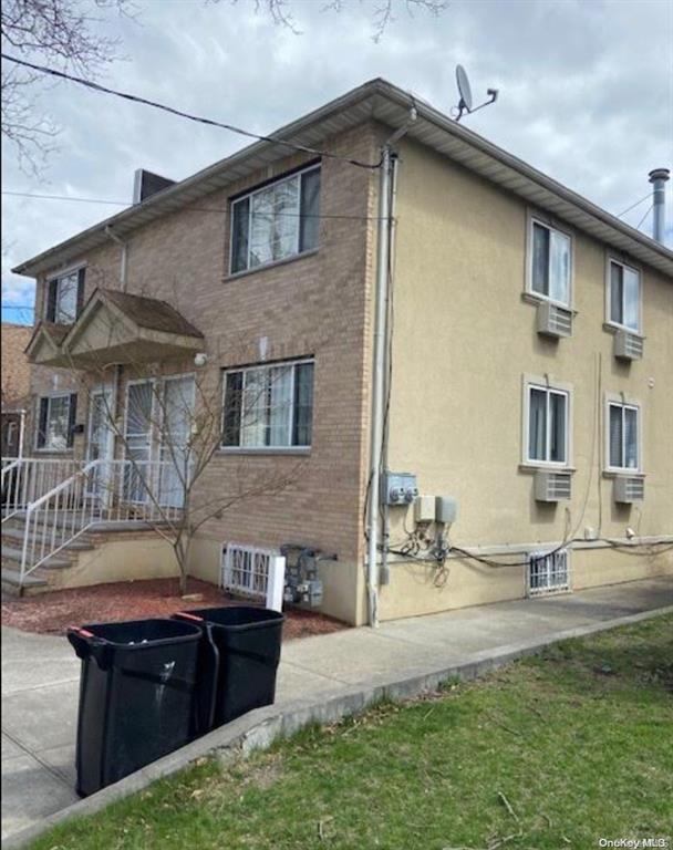 13917 250th Street, Rosedale, NY 11422